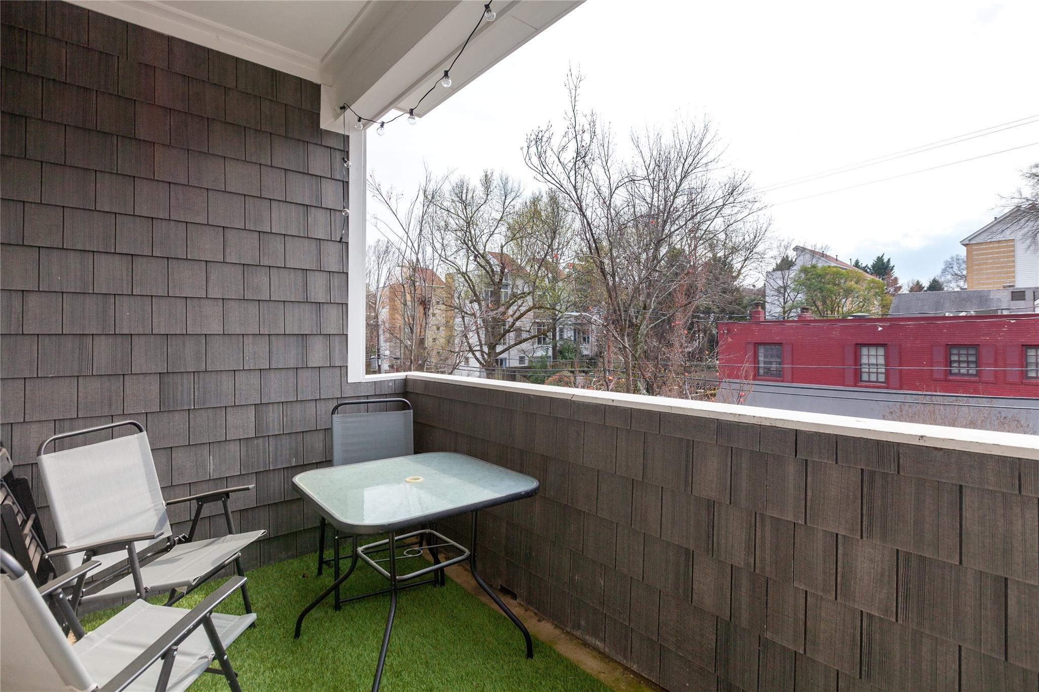 301 E Tremont Avenue Property Photo 31