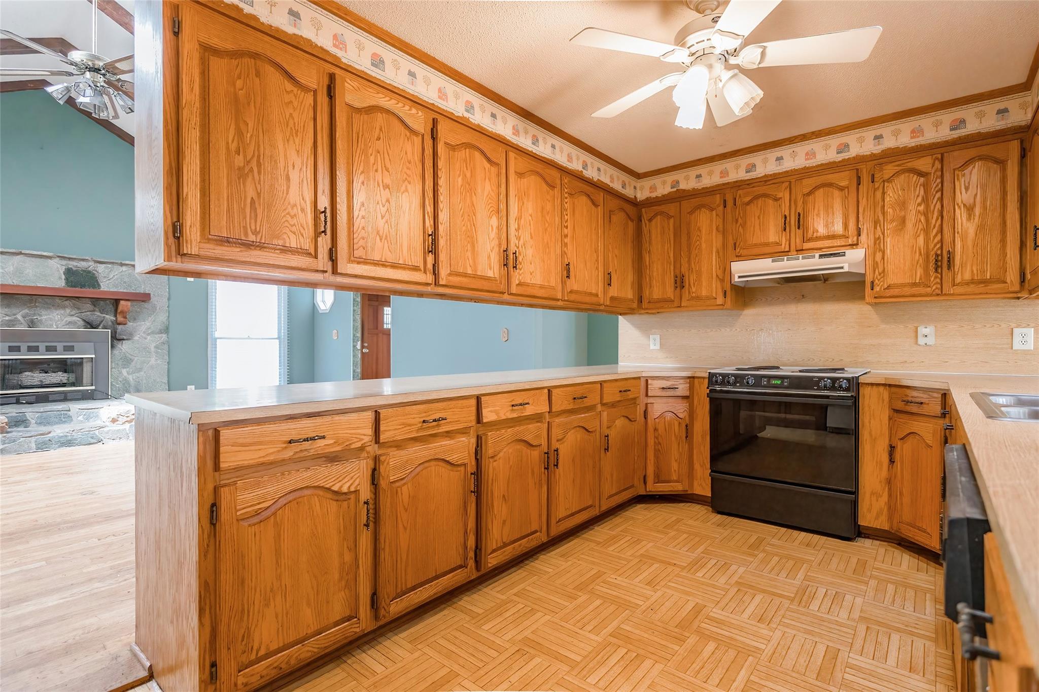 6360 Boulder Drive Property Photo 8