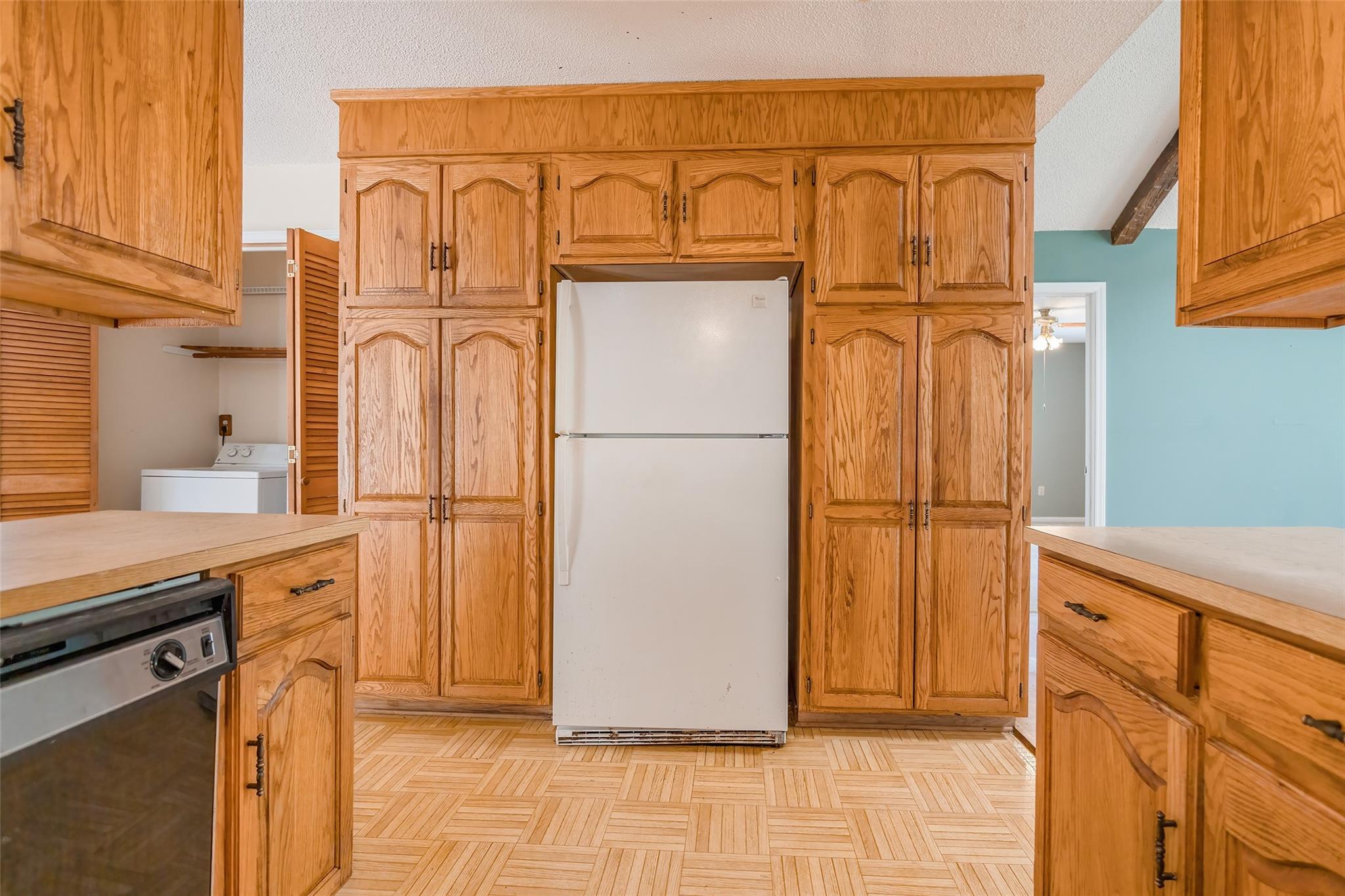 6360 Boulder Drive Property Photo 10