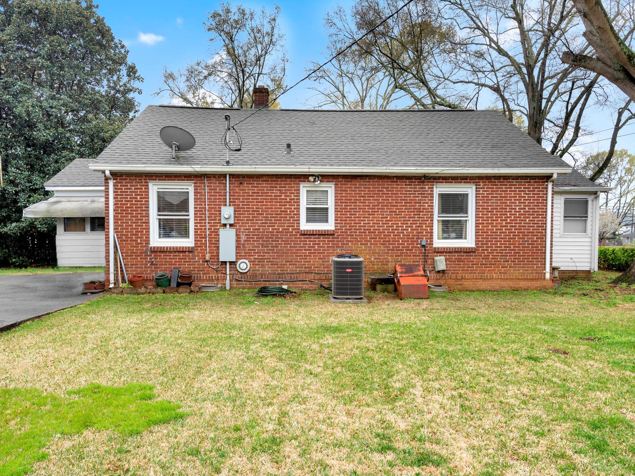 4911 Elder Avenue Property Photo 14