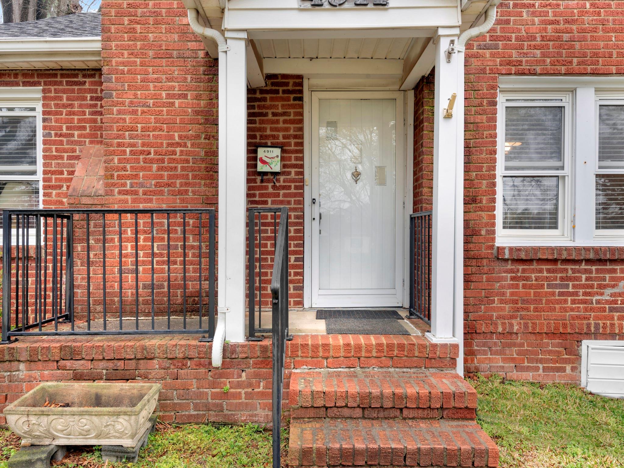 4911 Elder Avenue Property Photo 17