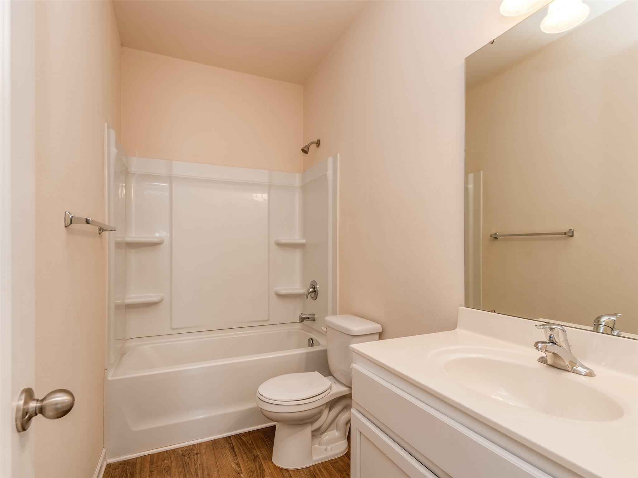 860 Joselynn Drive Property Photo 21