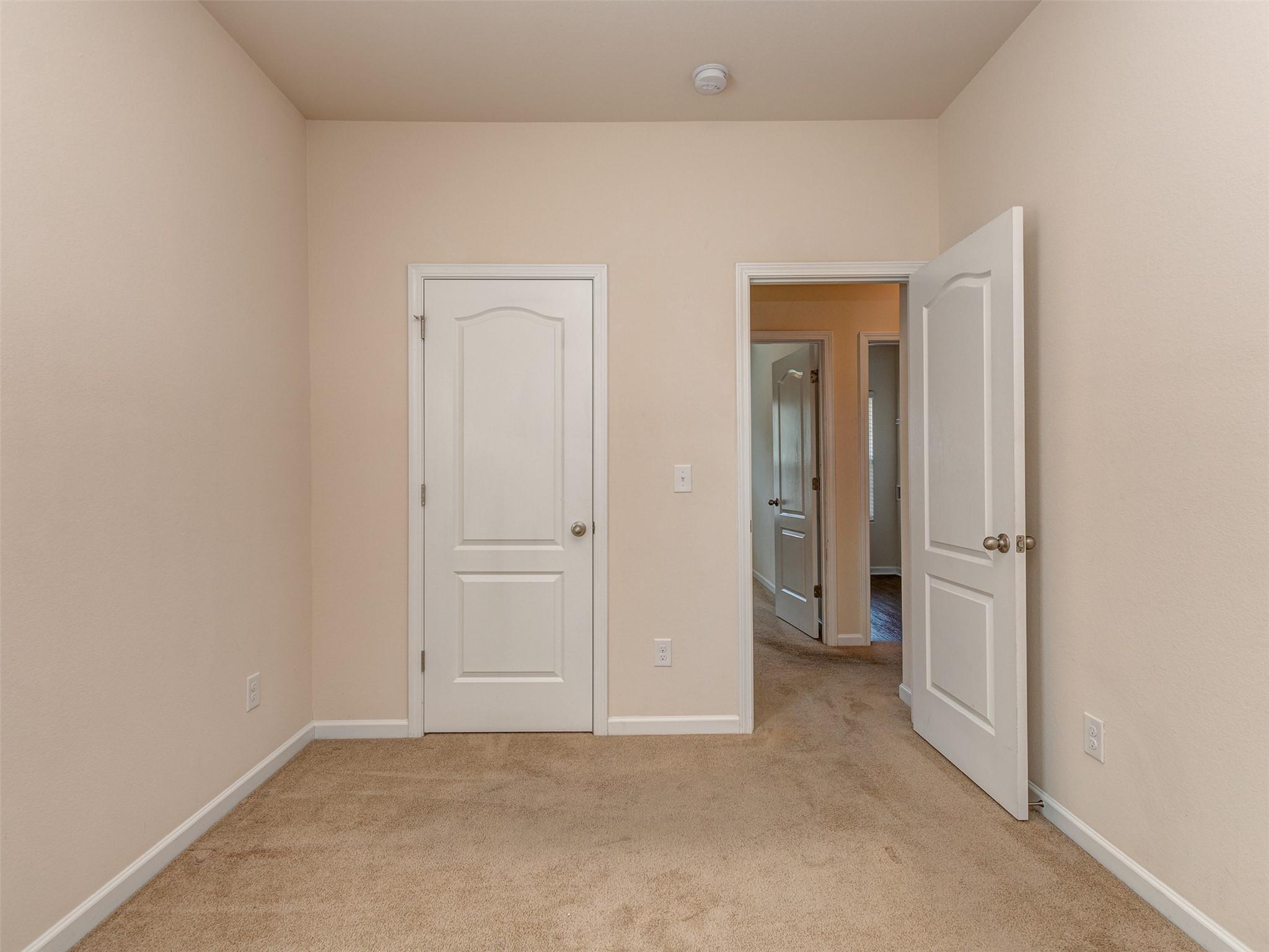 860 Joselynn Drive Property Photo 23