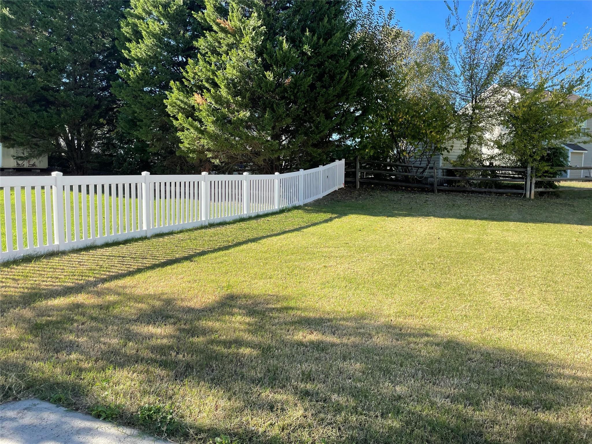 6052 Roseway Court Property Photo 18