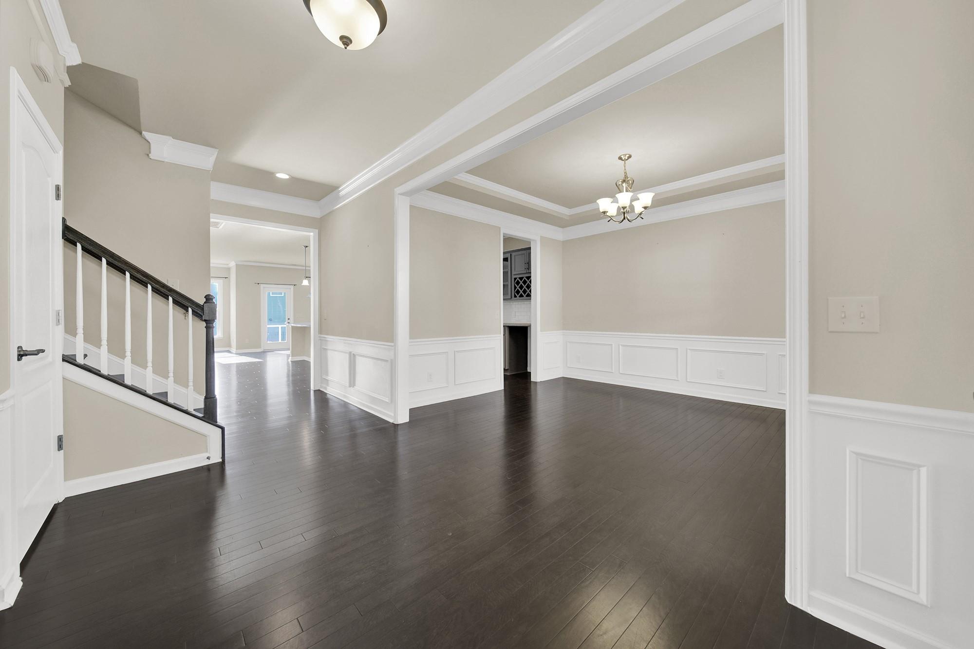 5002 Belleroyal Court Property Photo 5