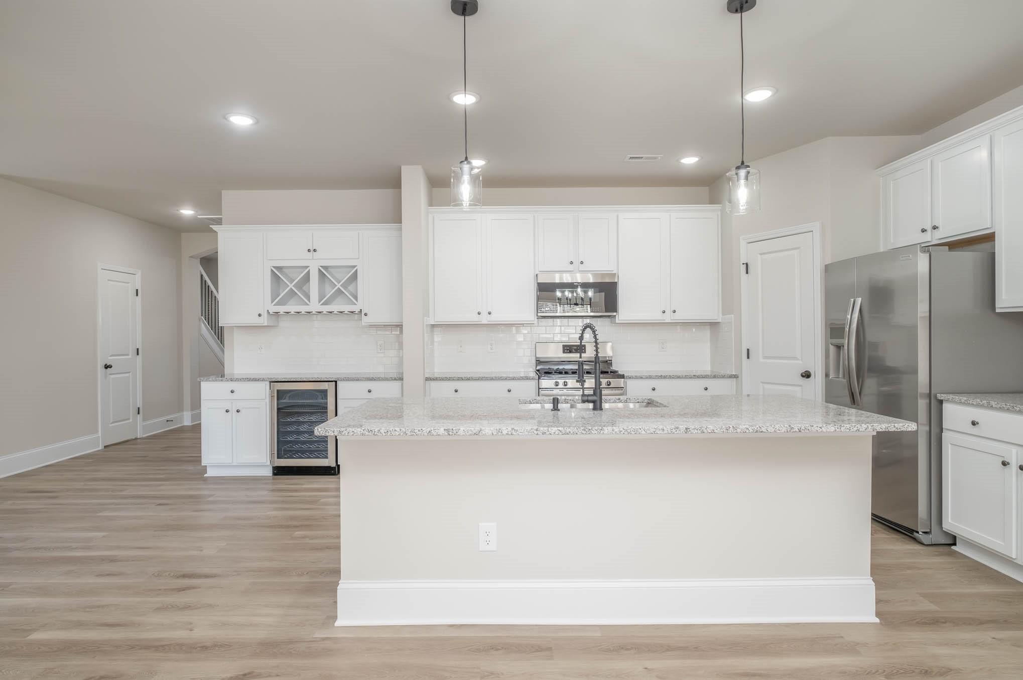 2507 Lynbridge Drive Property Photo 12