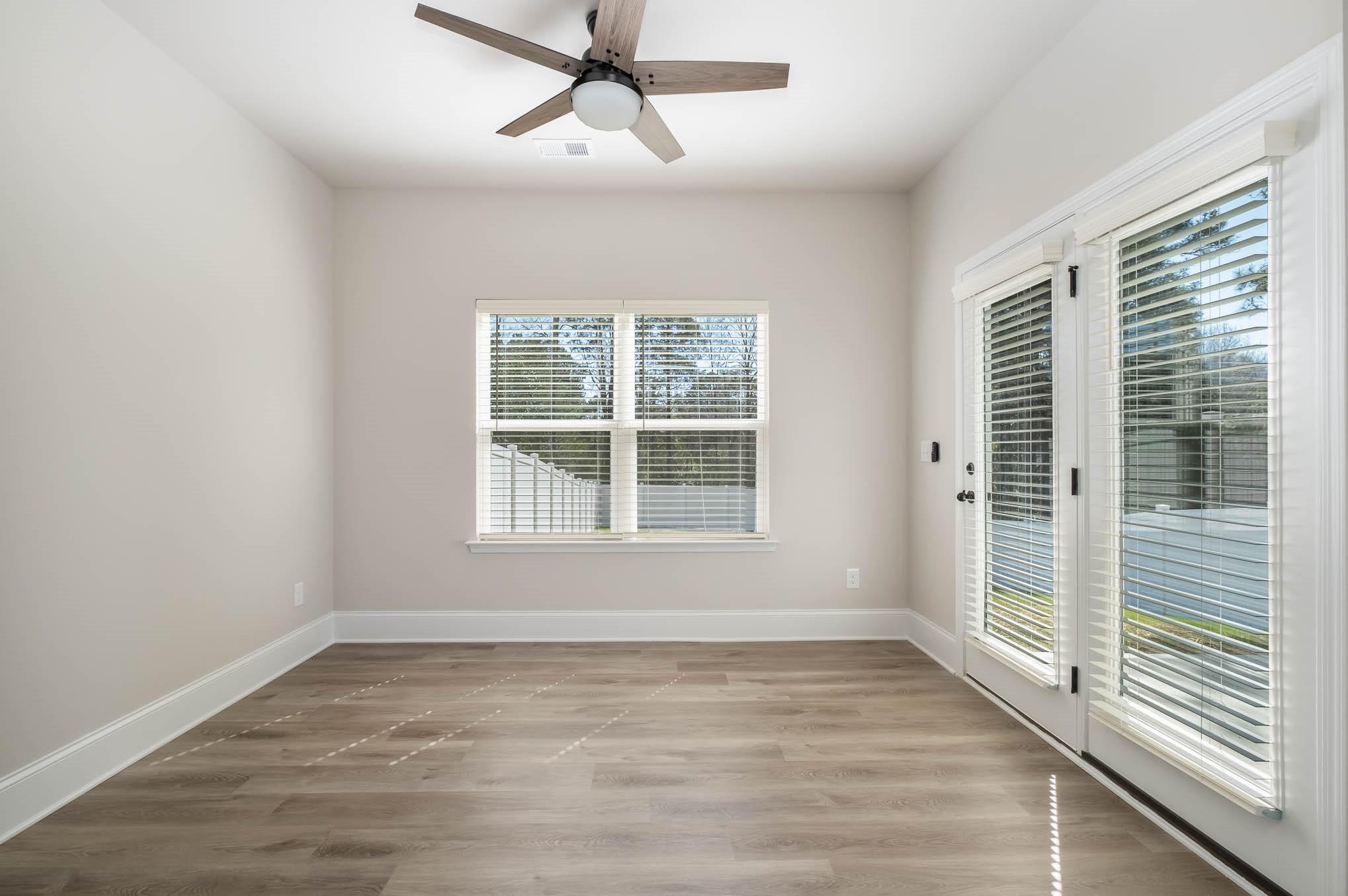 2507 Lynbridge Drive Property Photo 16