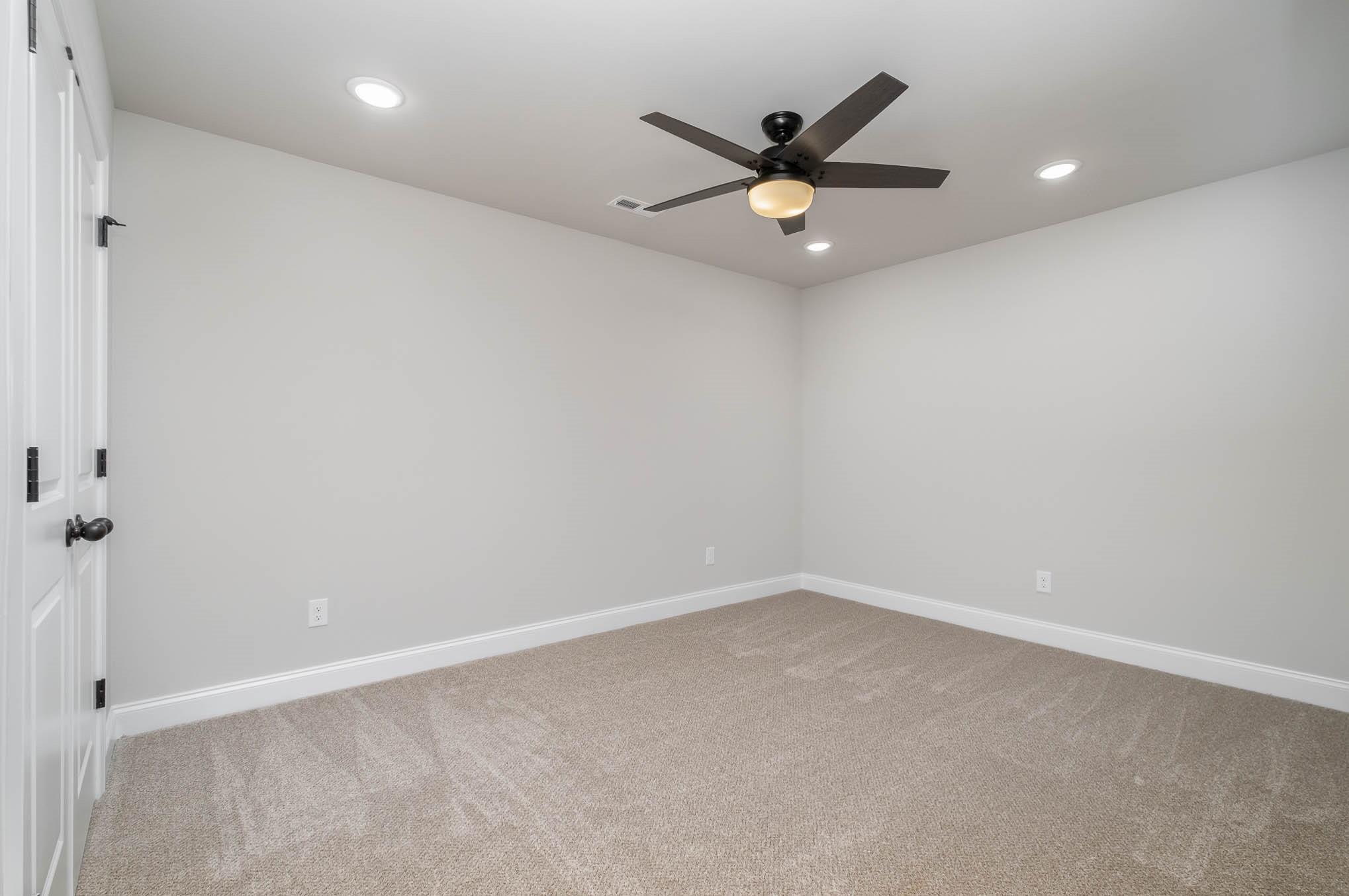 2507 Lynbridge Drive Property Photo 26