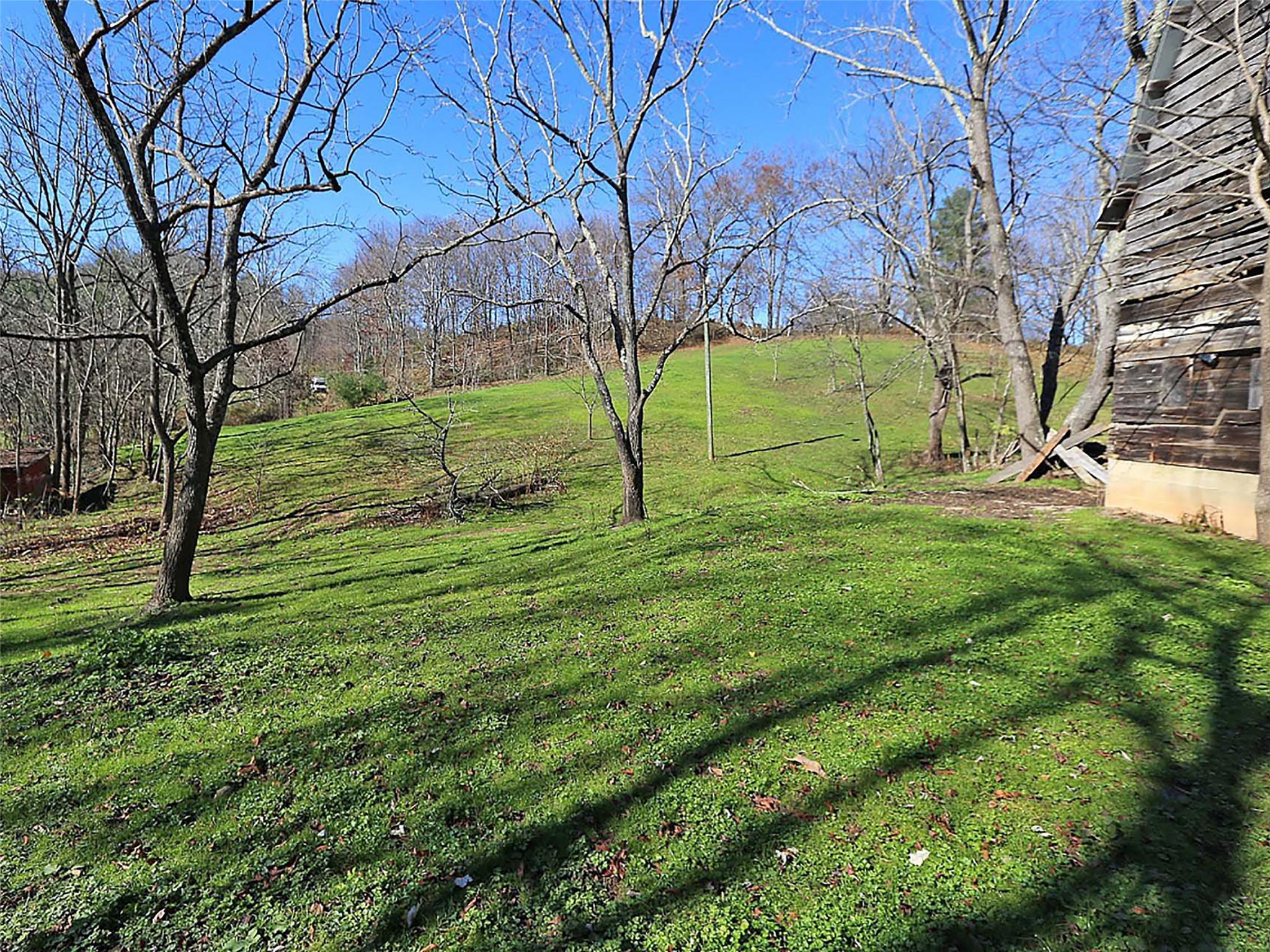 000 Russ Avenue Property Photo 2