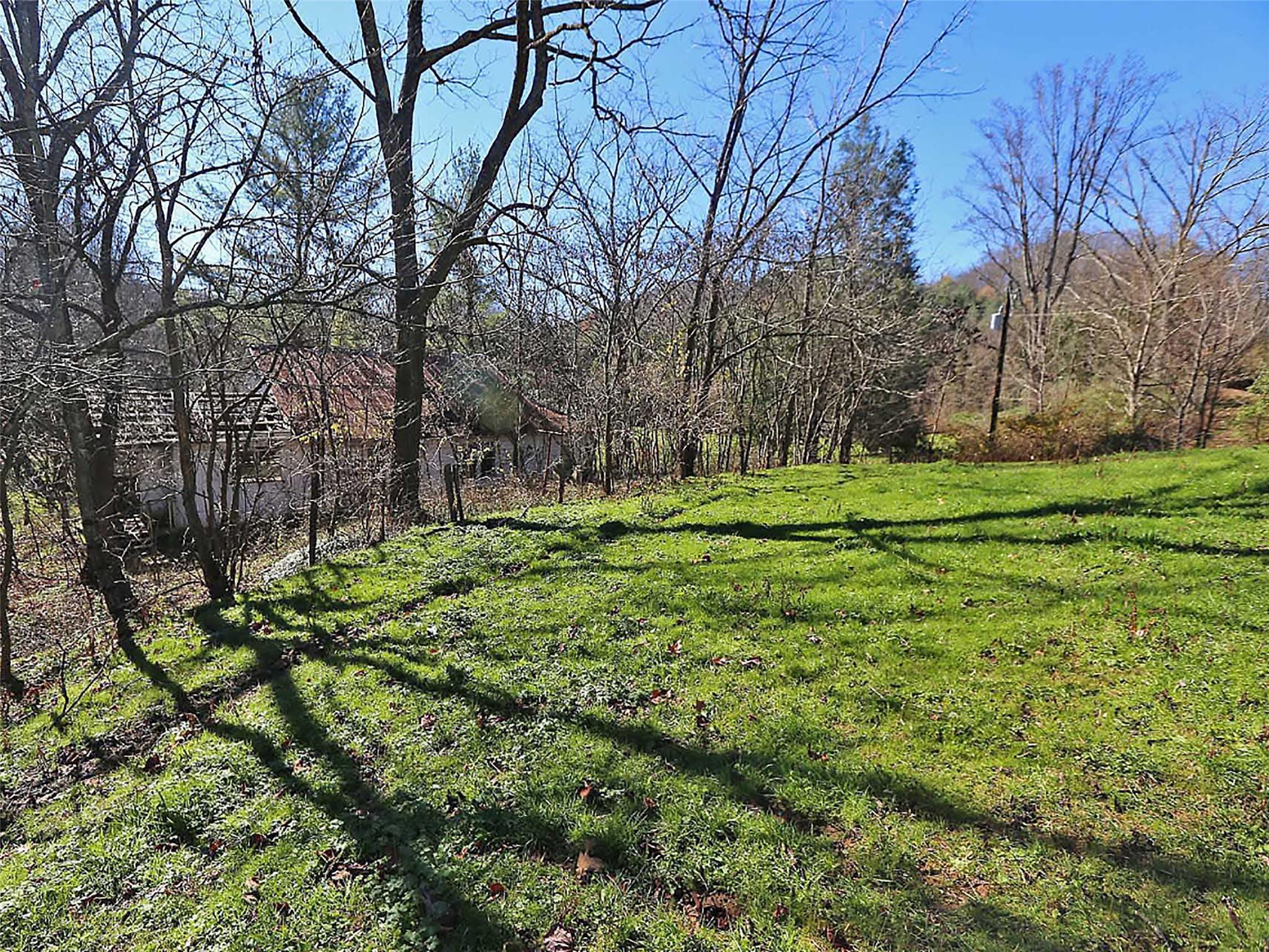 000 Russ Avenue Property Photo 8