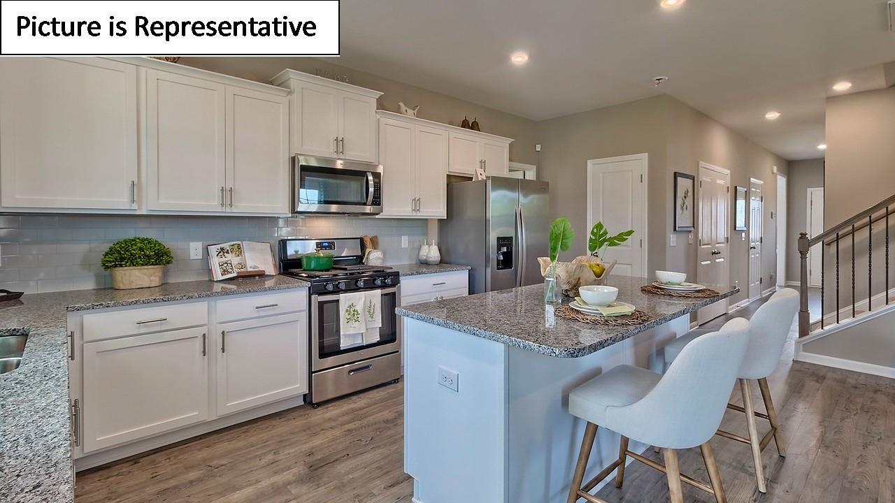 154 Scotsway Court Property Photo 12
