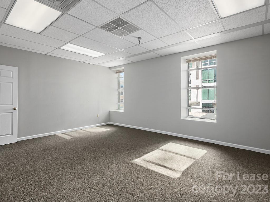 9 Sw Pack Square 202 Property Photo 6