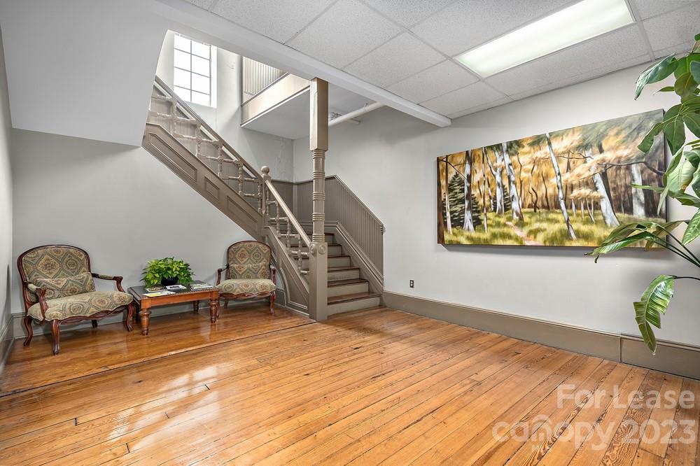 9 Sw Pack Square 202 Property Photo 8