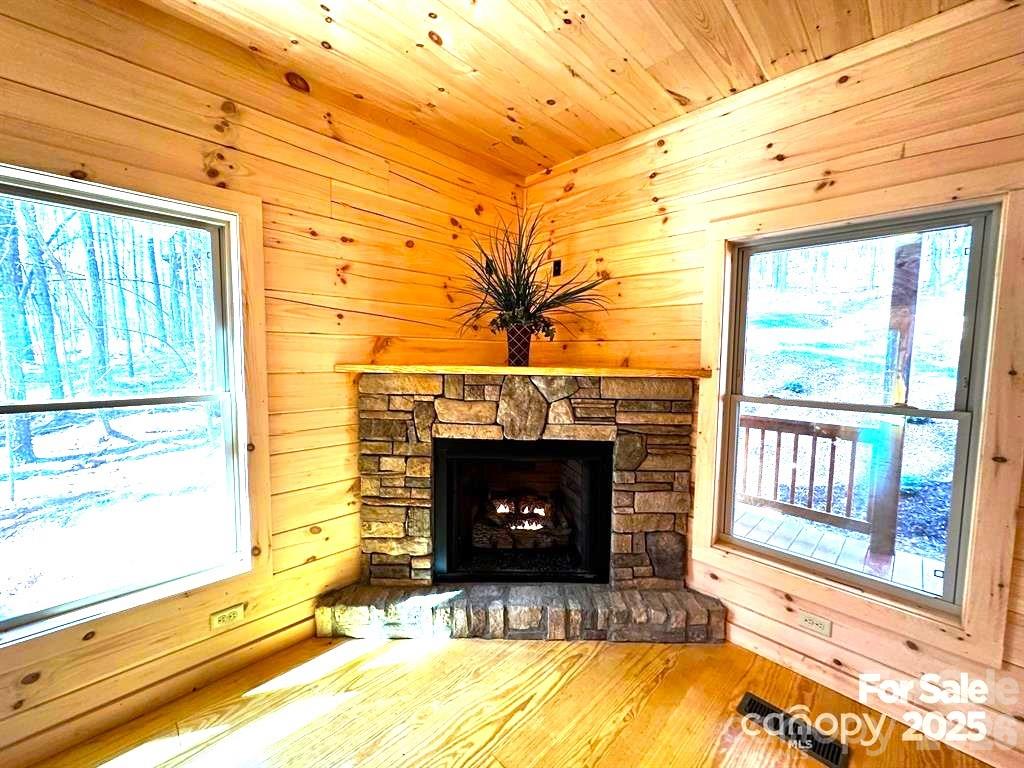 132 Chasewood Drive 12 Property Photo 13