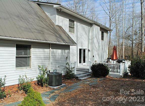 6525 Mooresville Road Property Photo 4