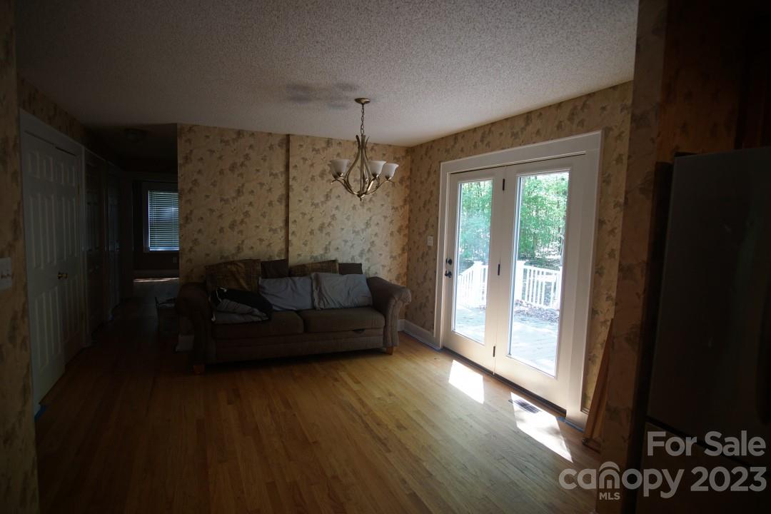 6525 Mooresville Road Property Photo 7