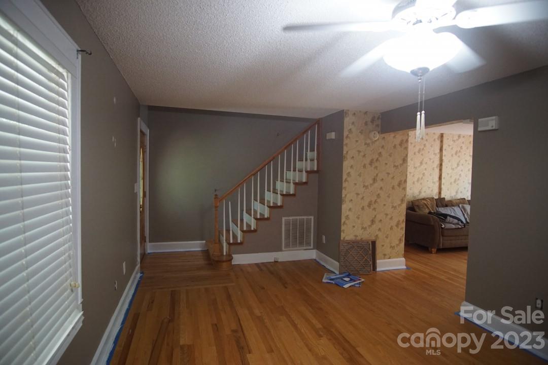 6525 Mooresville Road Property Photo 14
