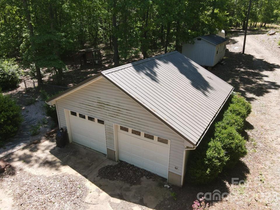 6525 Mooresville Road Property Photo 27