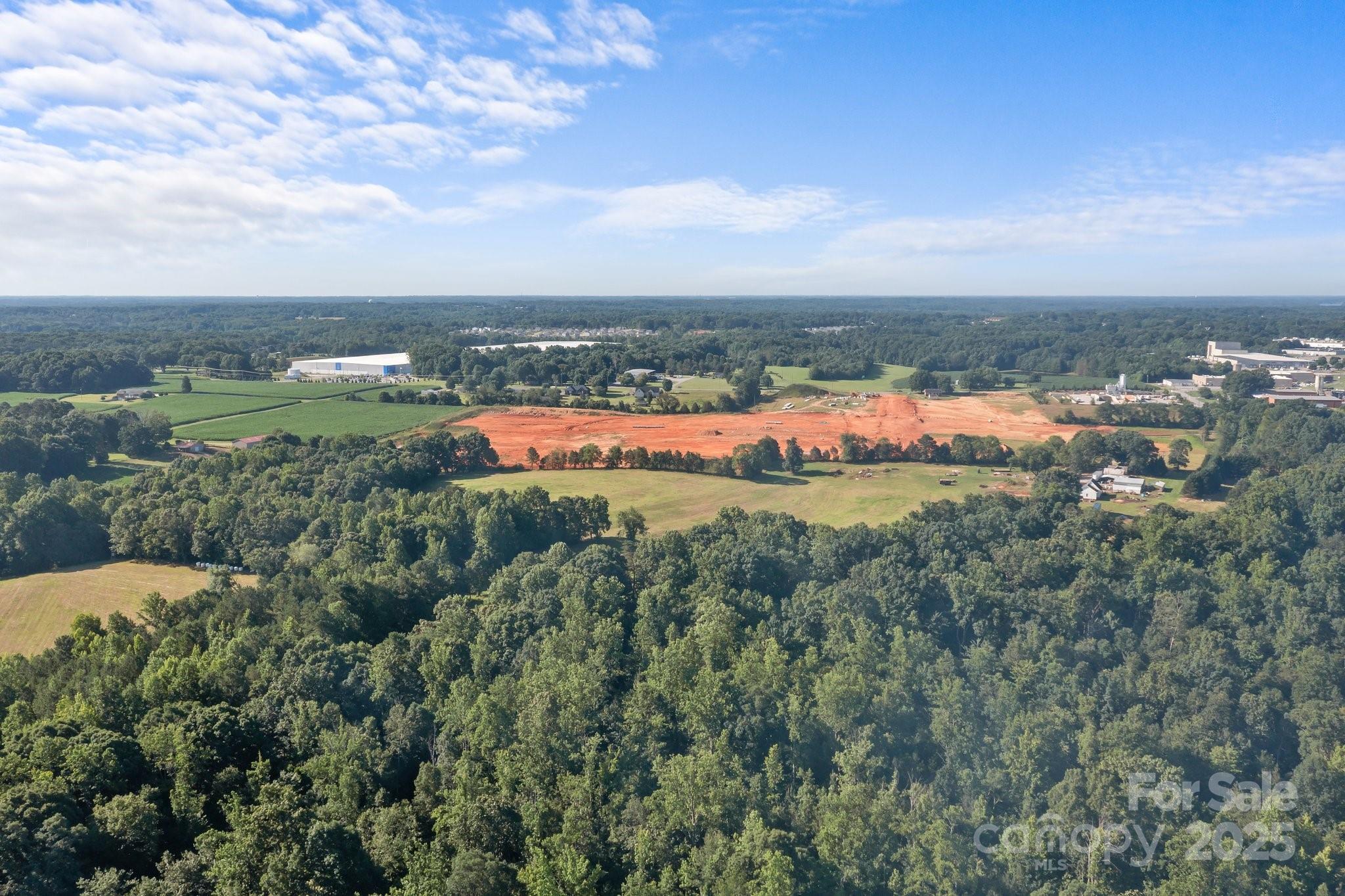 134 Iredell Avenue Property Photo 4