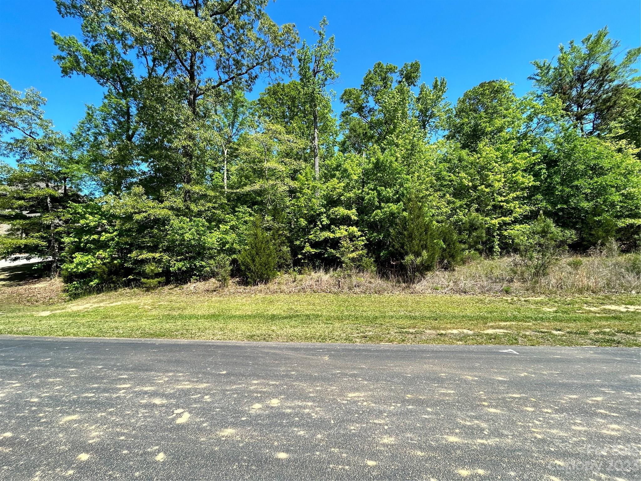 5149 Longbrooke Court Property Photo 3