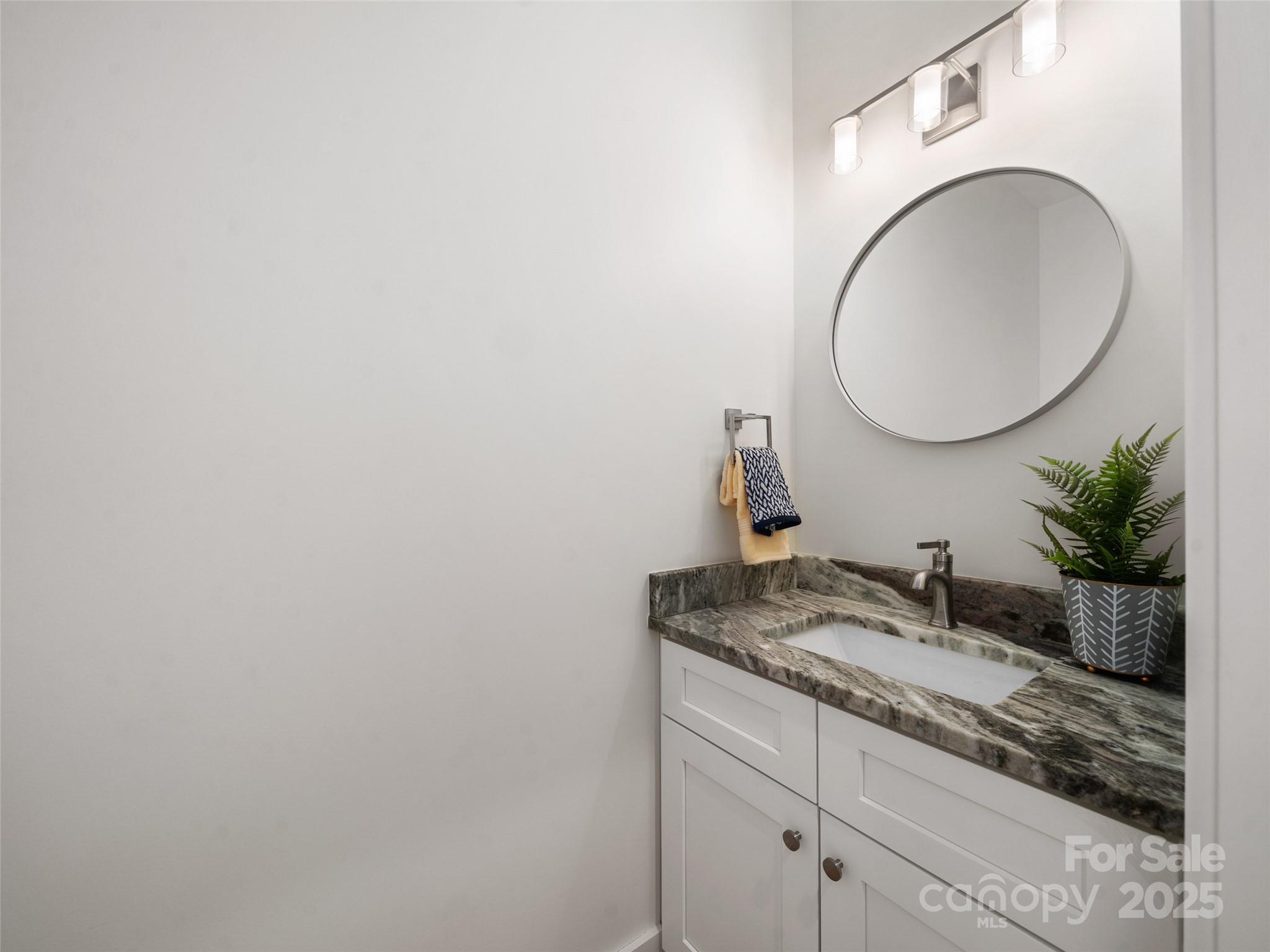 55 Skyvue Court E Property Photo 17