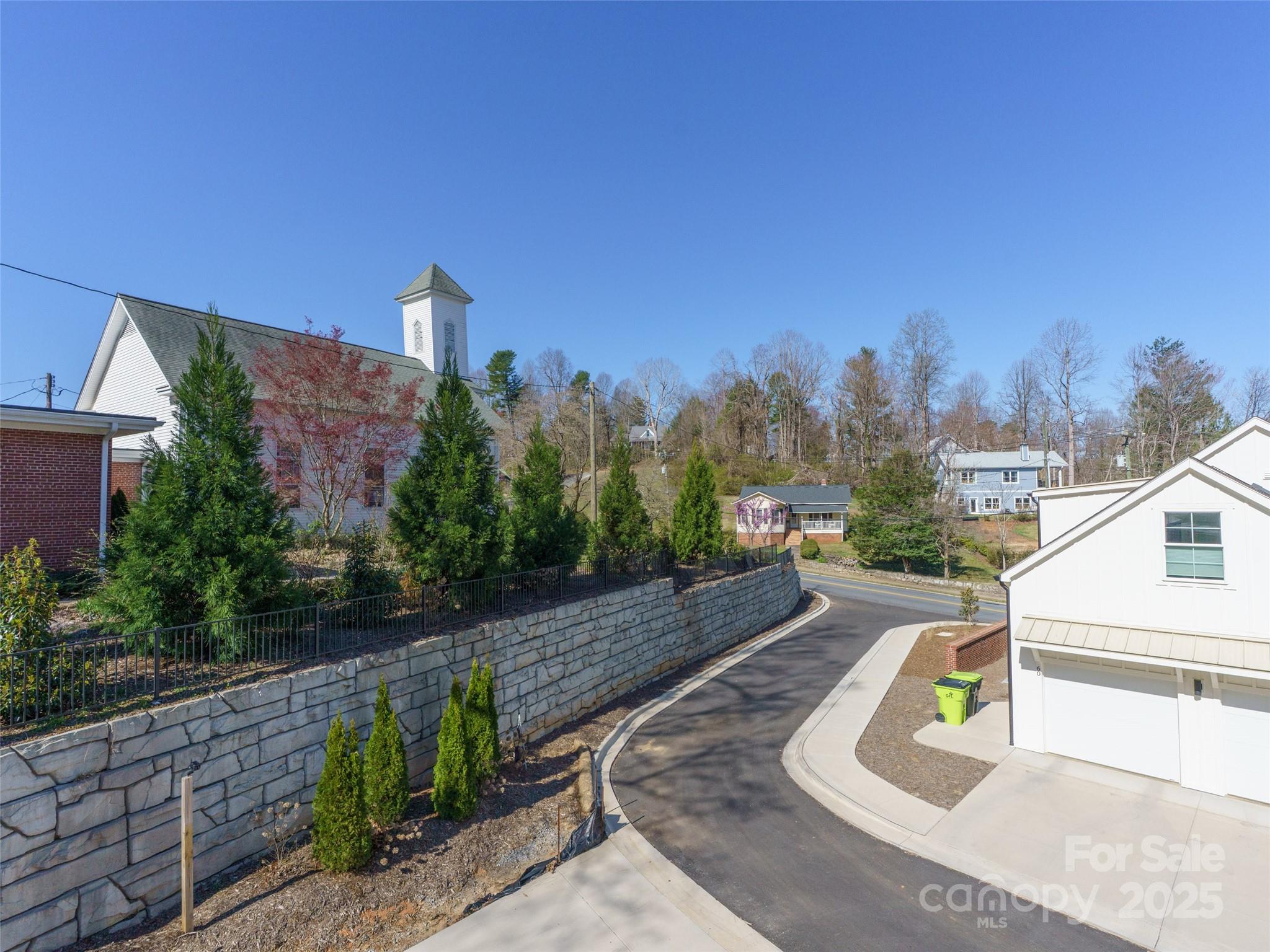 55 Skyvue Court E Property Photo 27