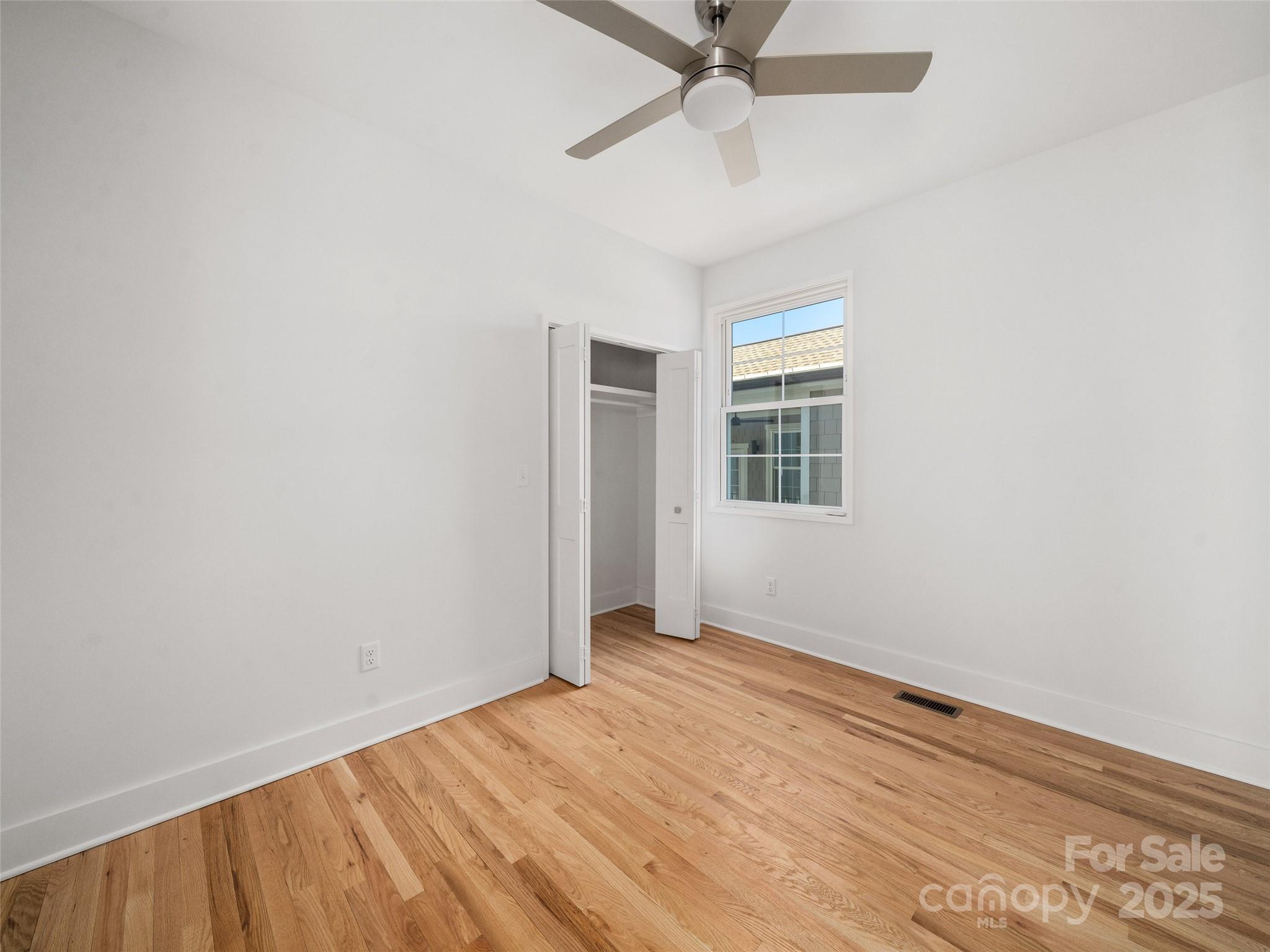 55 Skyvue Court E Property Photo 31