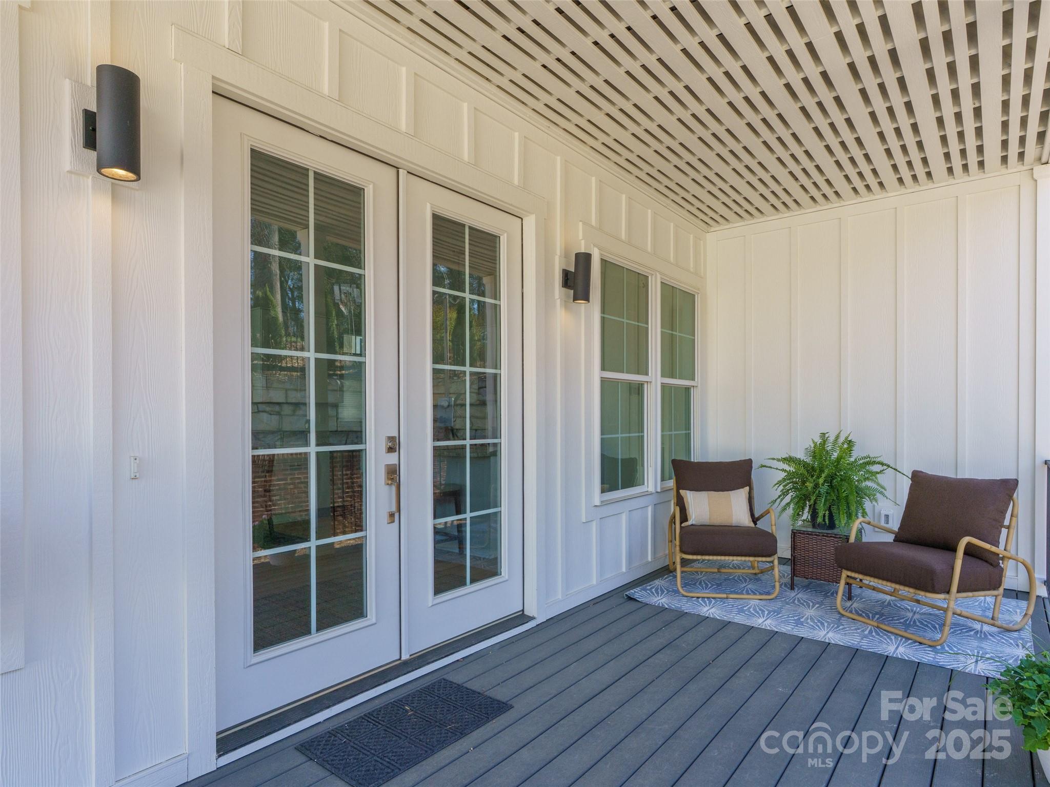 55 Skyvue Court E Property Photo 33