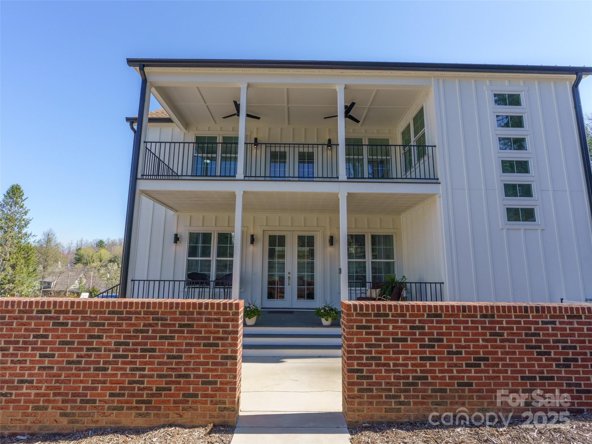 55 Skyvue Court E Property Photo 34