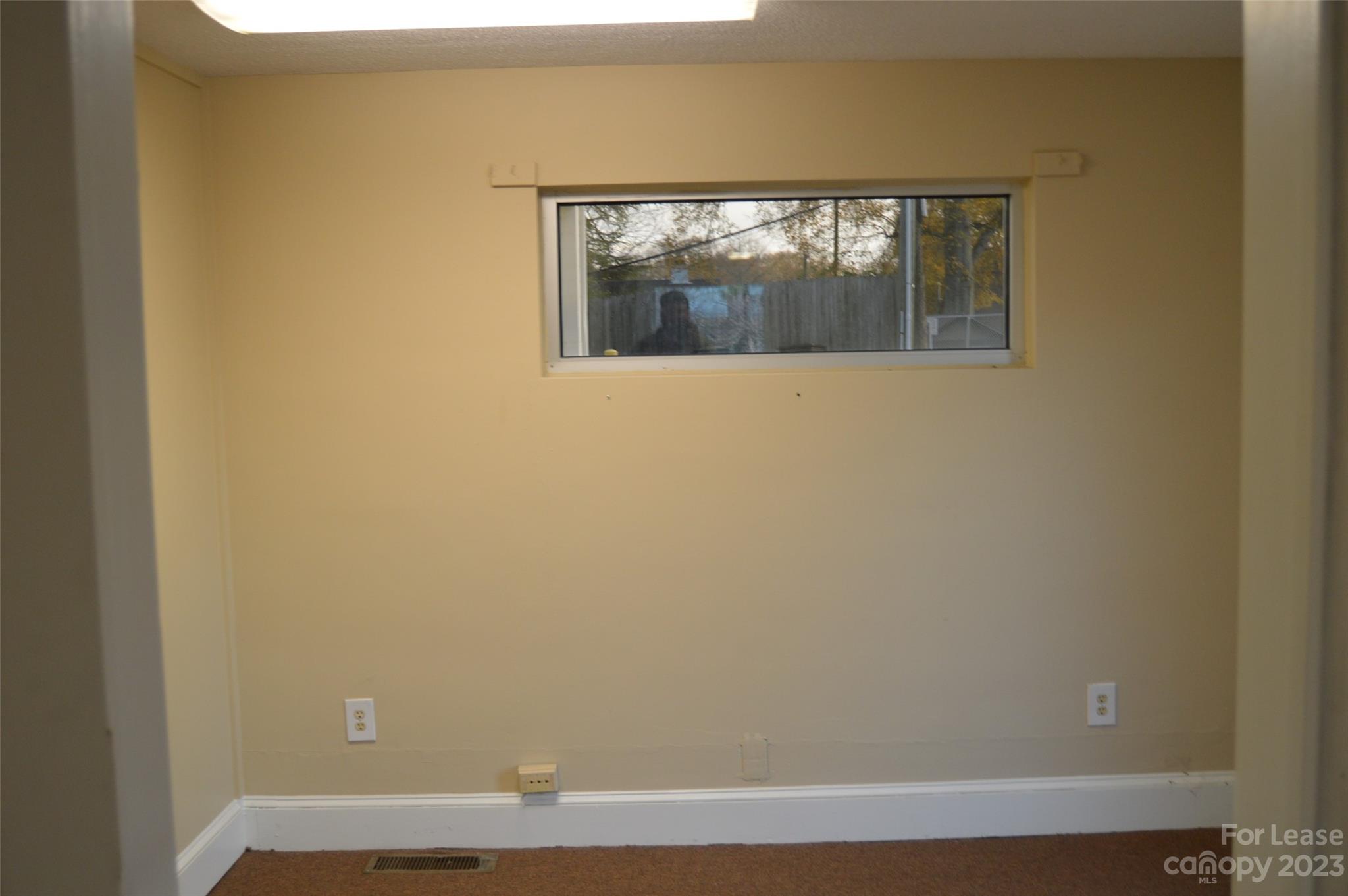 410 Front Street Property Photo 5
