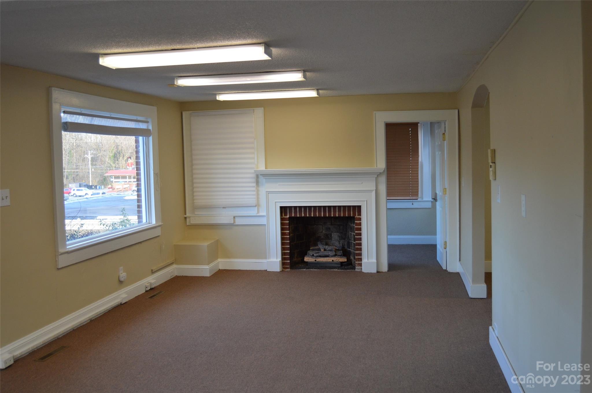 410 Front Street Property Photo 6