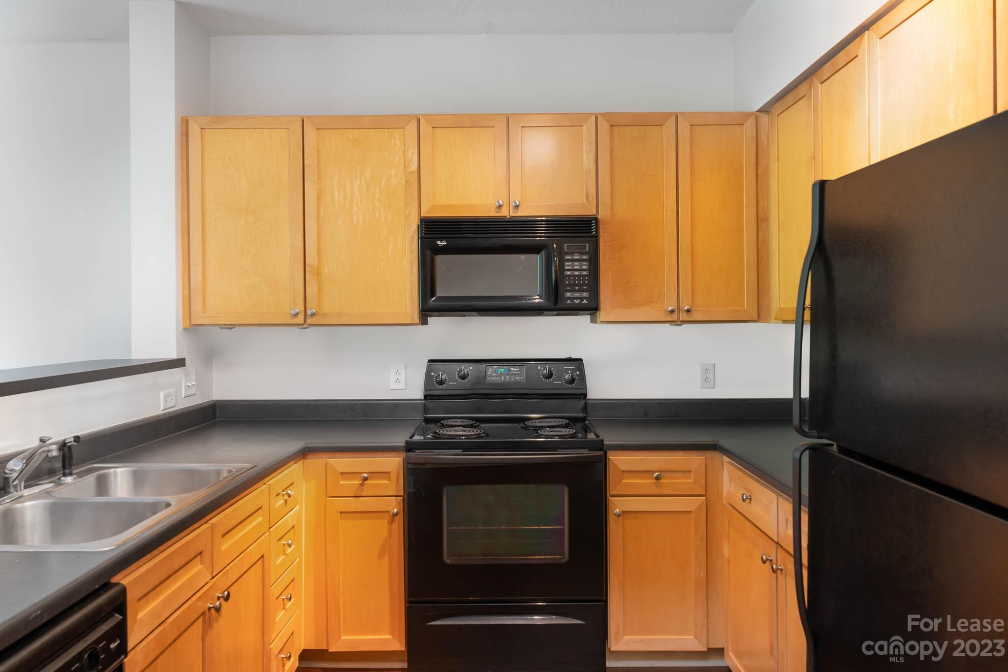 1315 East Boulevard Property Photo 8