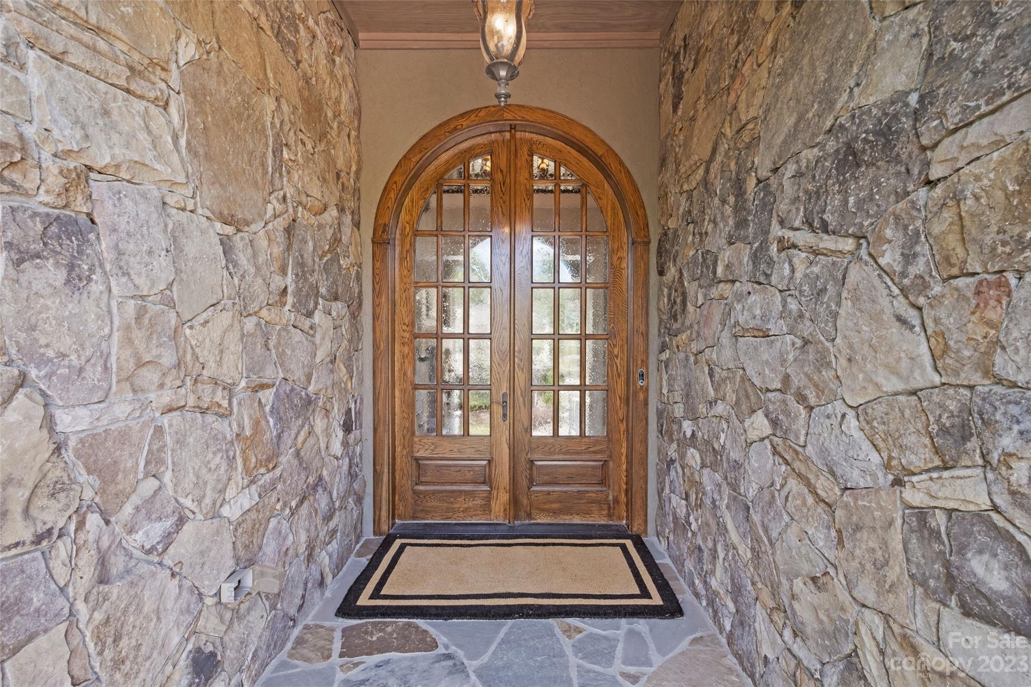 12144 James Jack Lane Property Photo 5