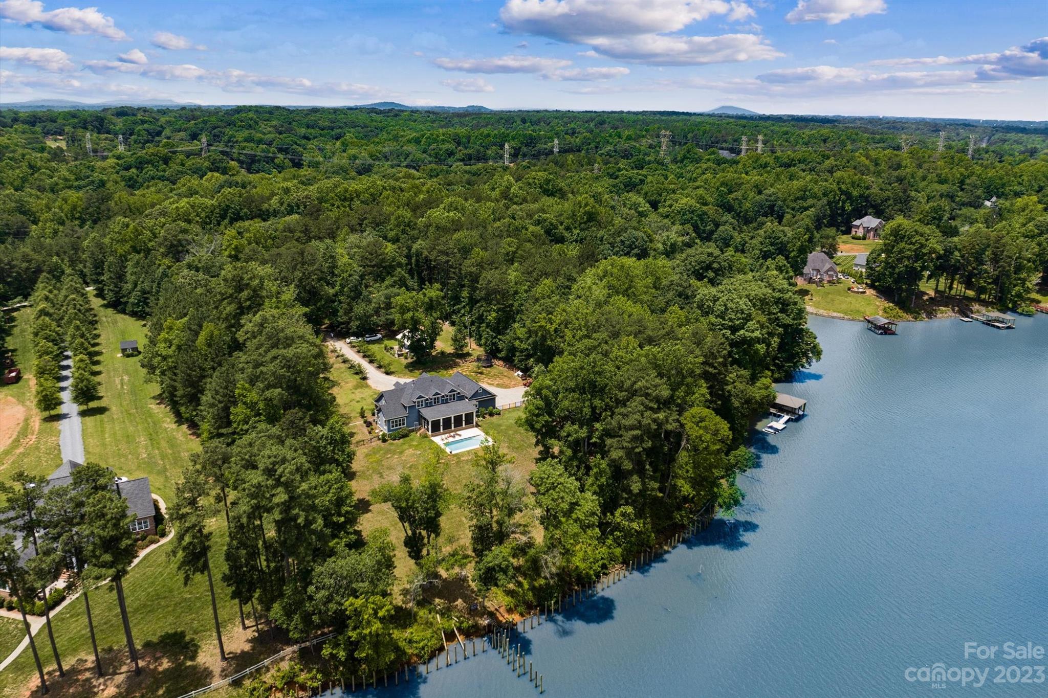 1538 Worthy Court Property Photo