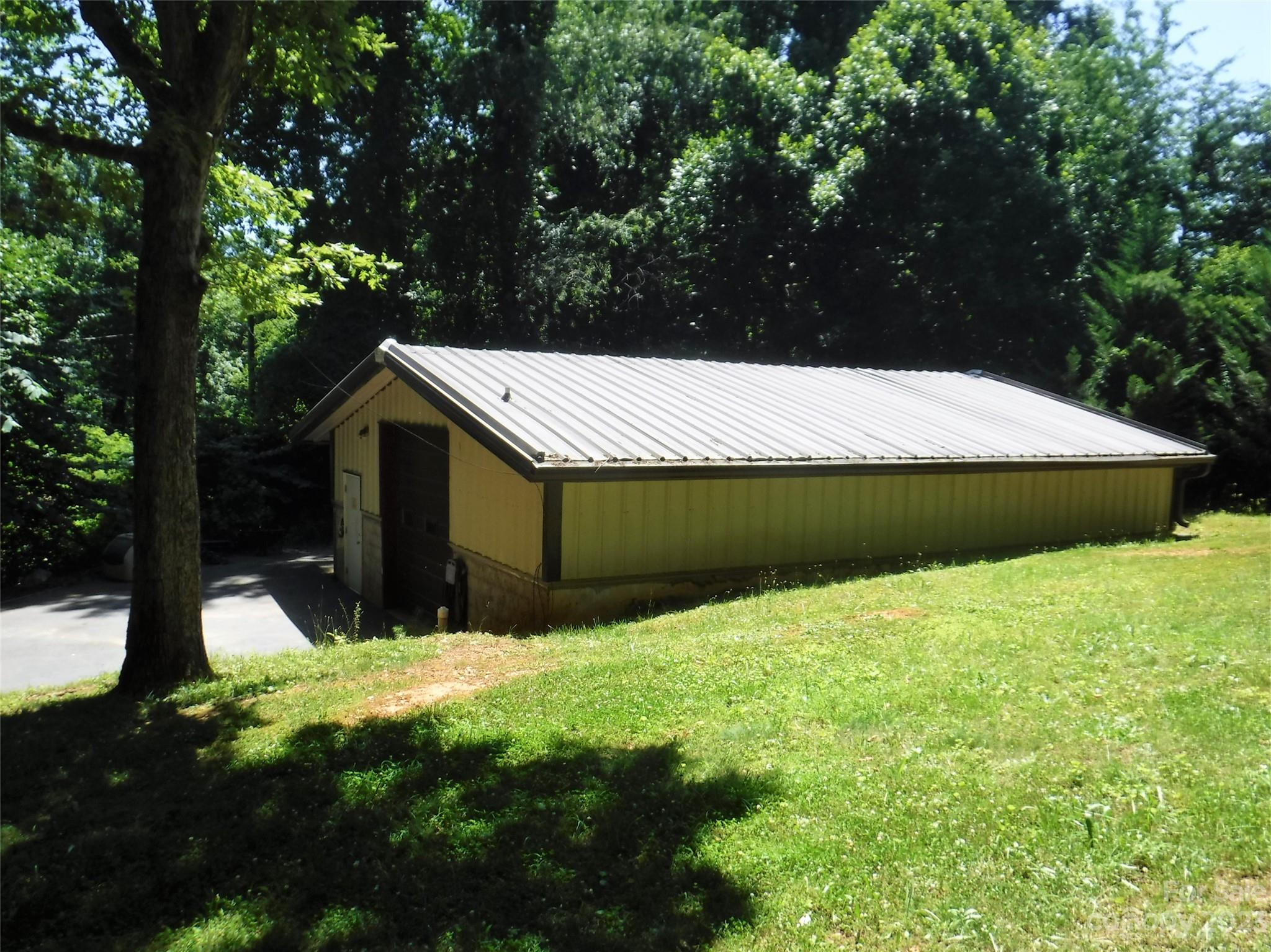 124 New Rockwood Road Property Photo 6
