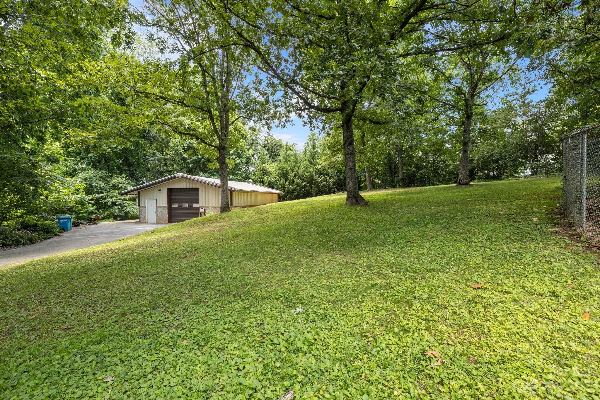 124 New Rockwood Road Property Photo 11