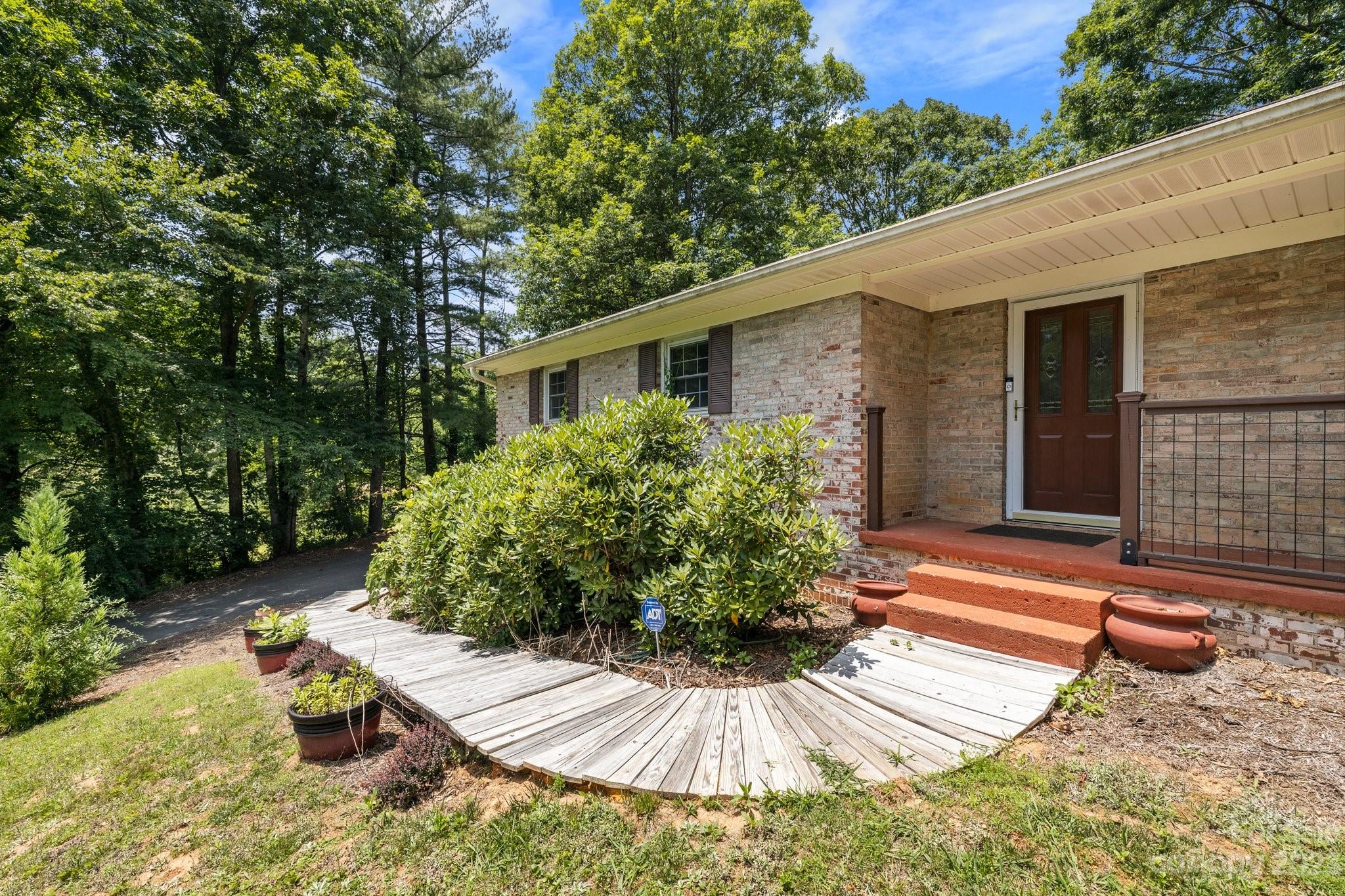 124 New Rockwood Road Property Photo 13
