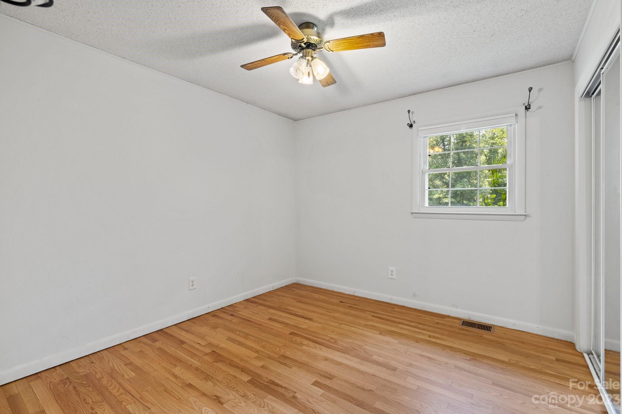 124 New Rockwood Road Property Photo 30