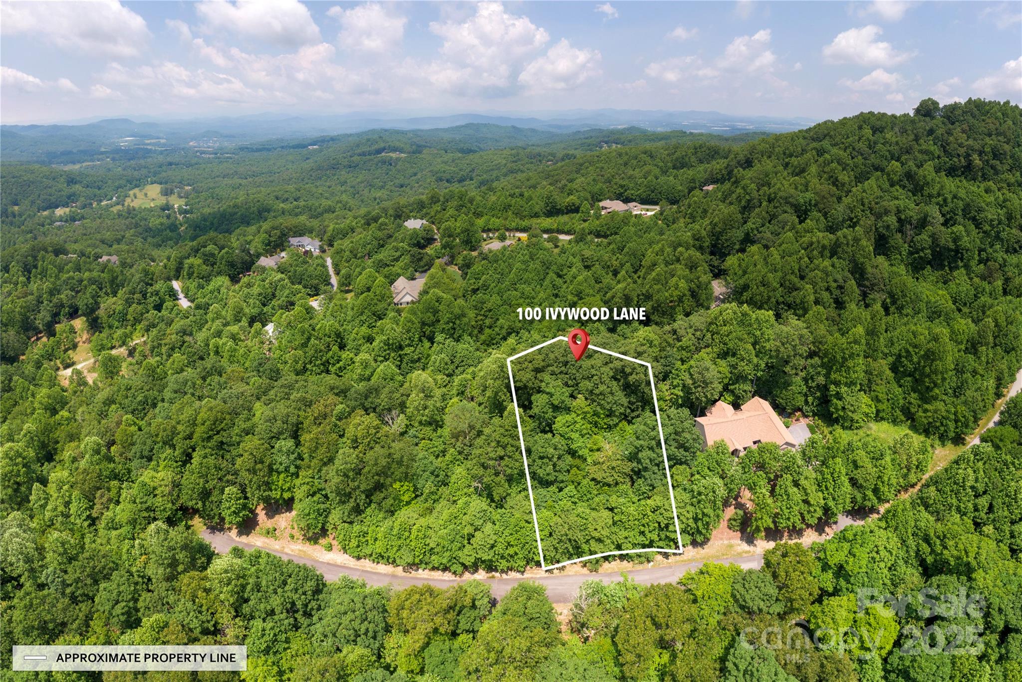 100 Ivywood Lane Property Photo 2