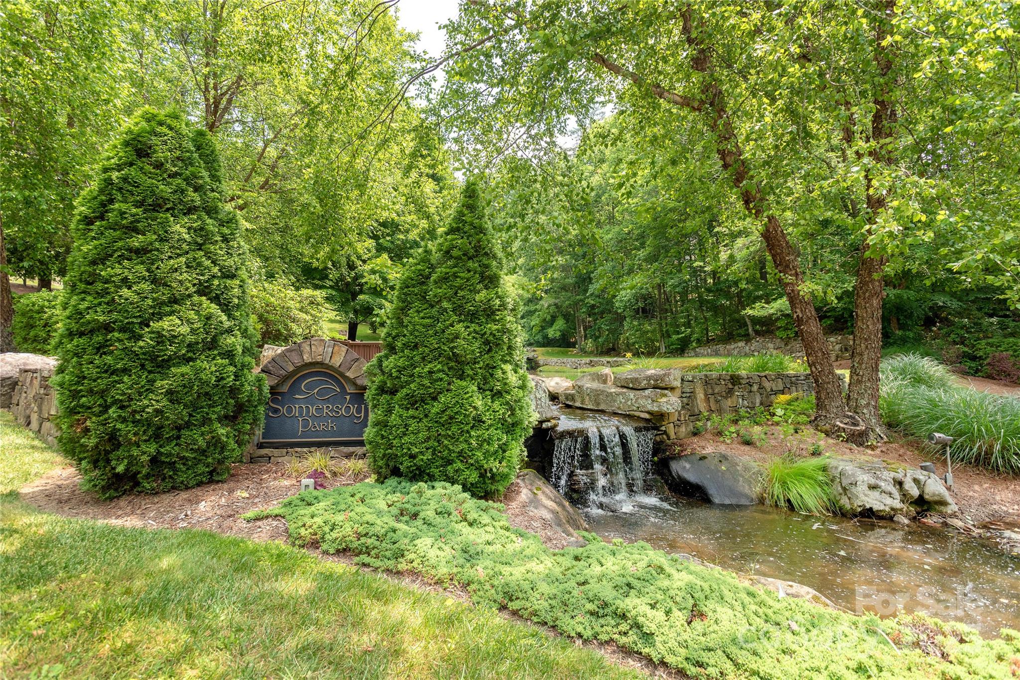 100 Ivywood Lane Property Photo 8