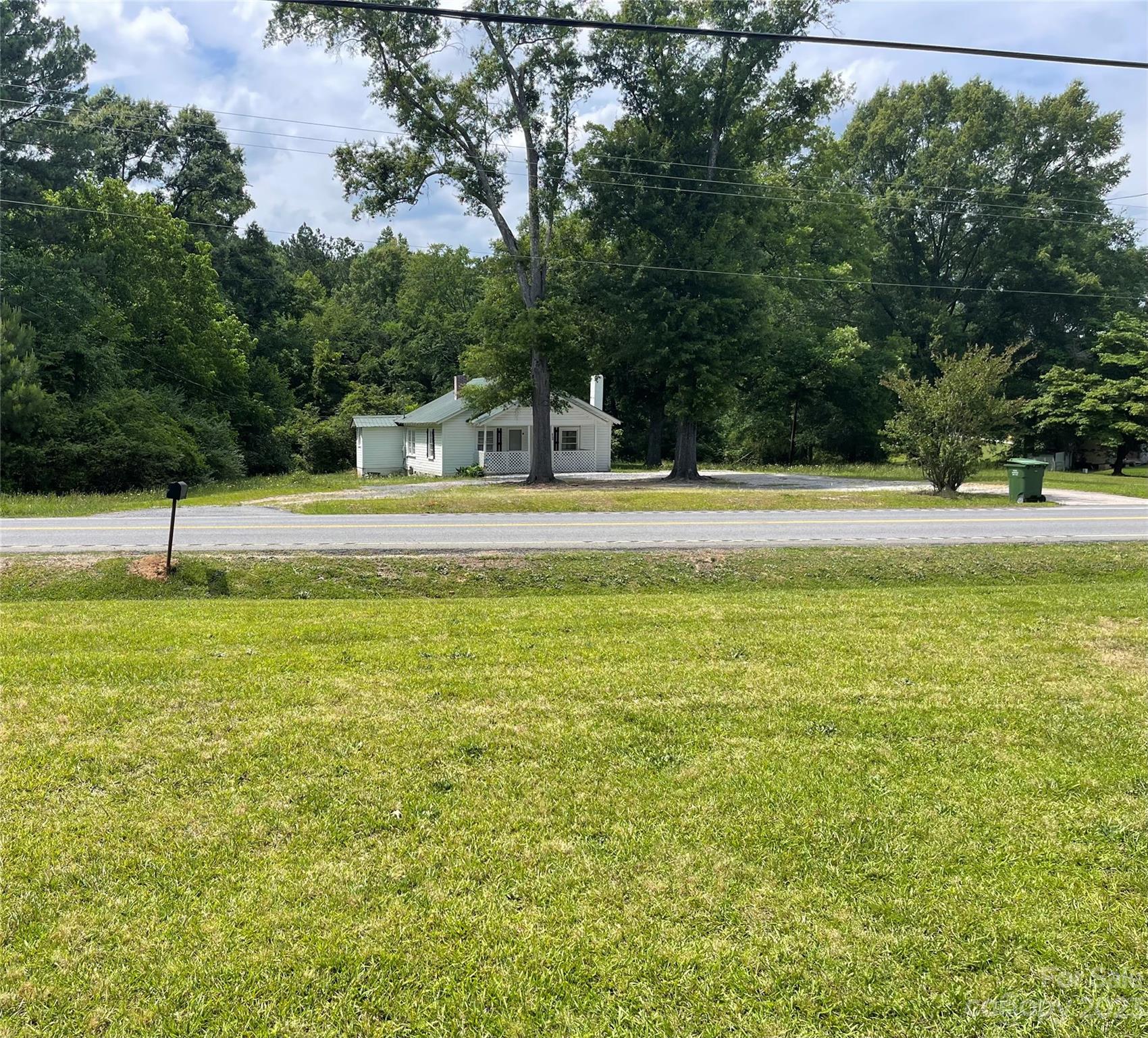 2790 Great Falls Highway Property Photo 2