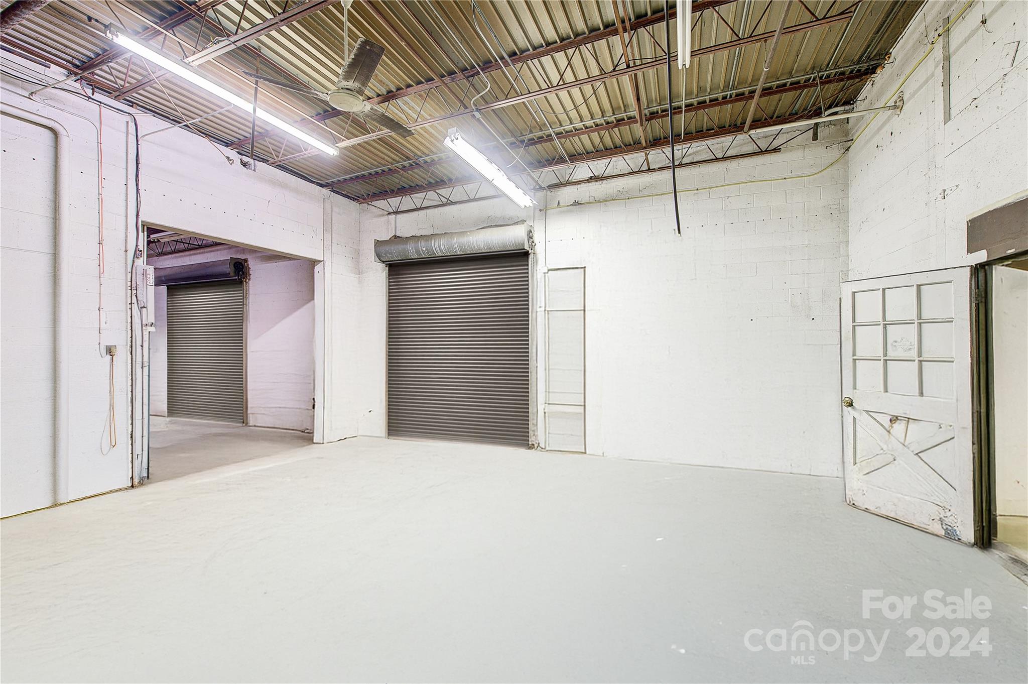 350 Henredon Road Property Photo 15