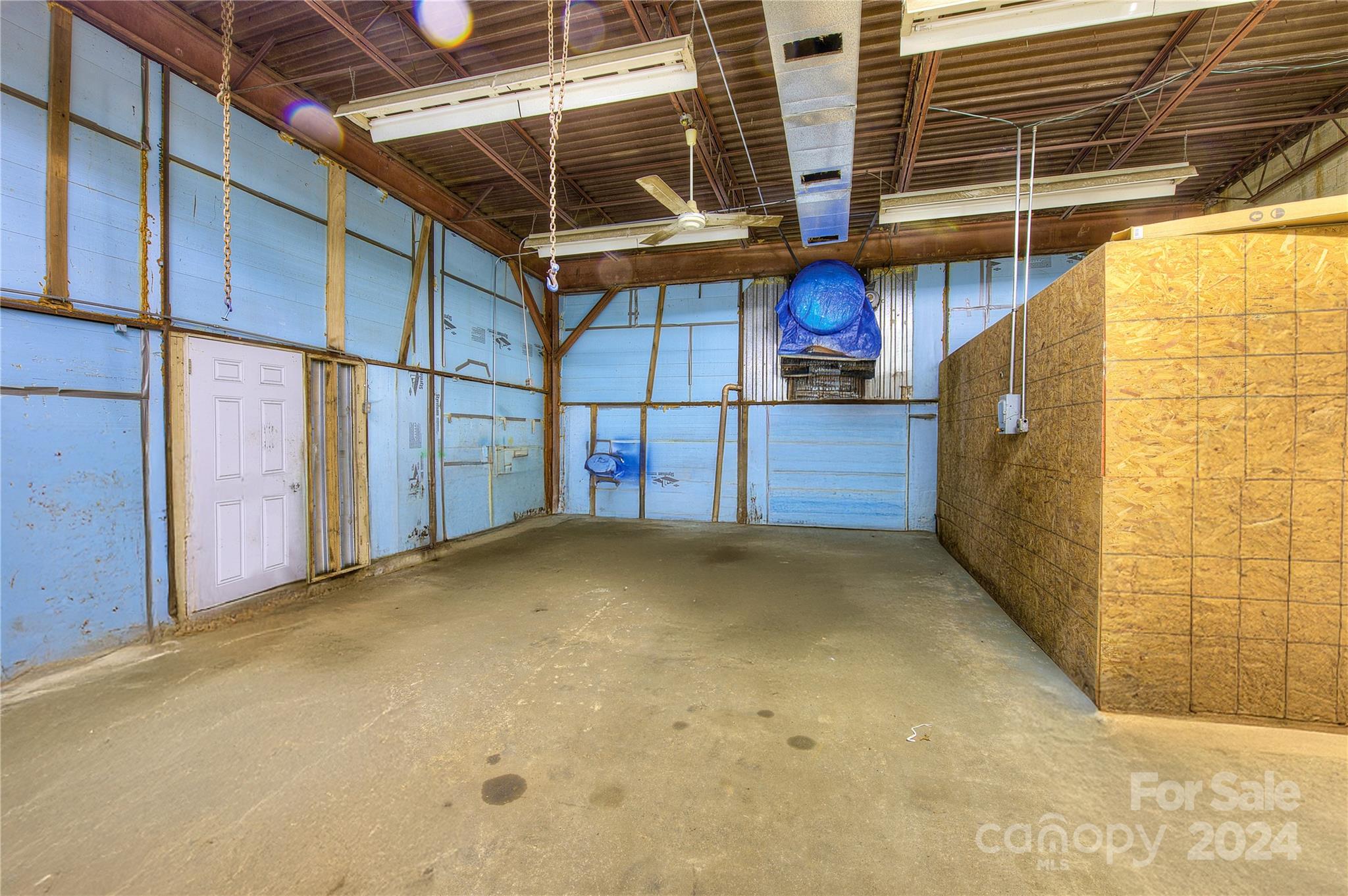 350 Henredon Road Property Photo 20