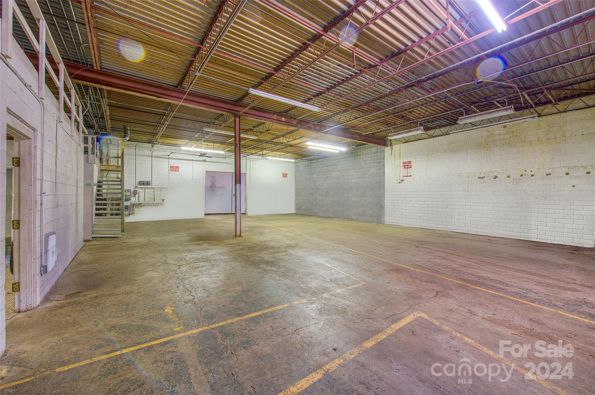 350 Henredon Road Property Photo 23
