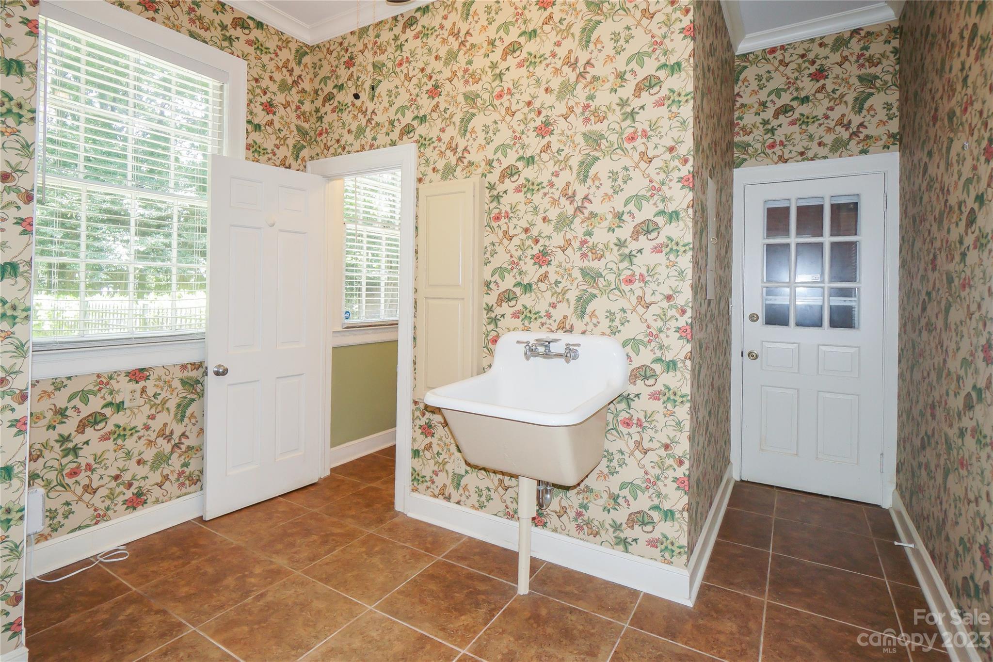 620 N 9th Street 5/6 Property Photo 29
