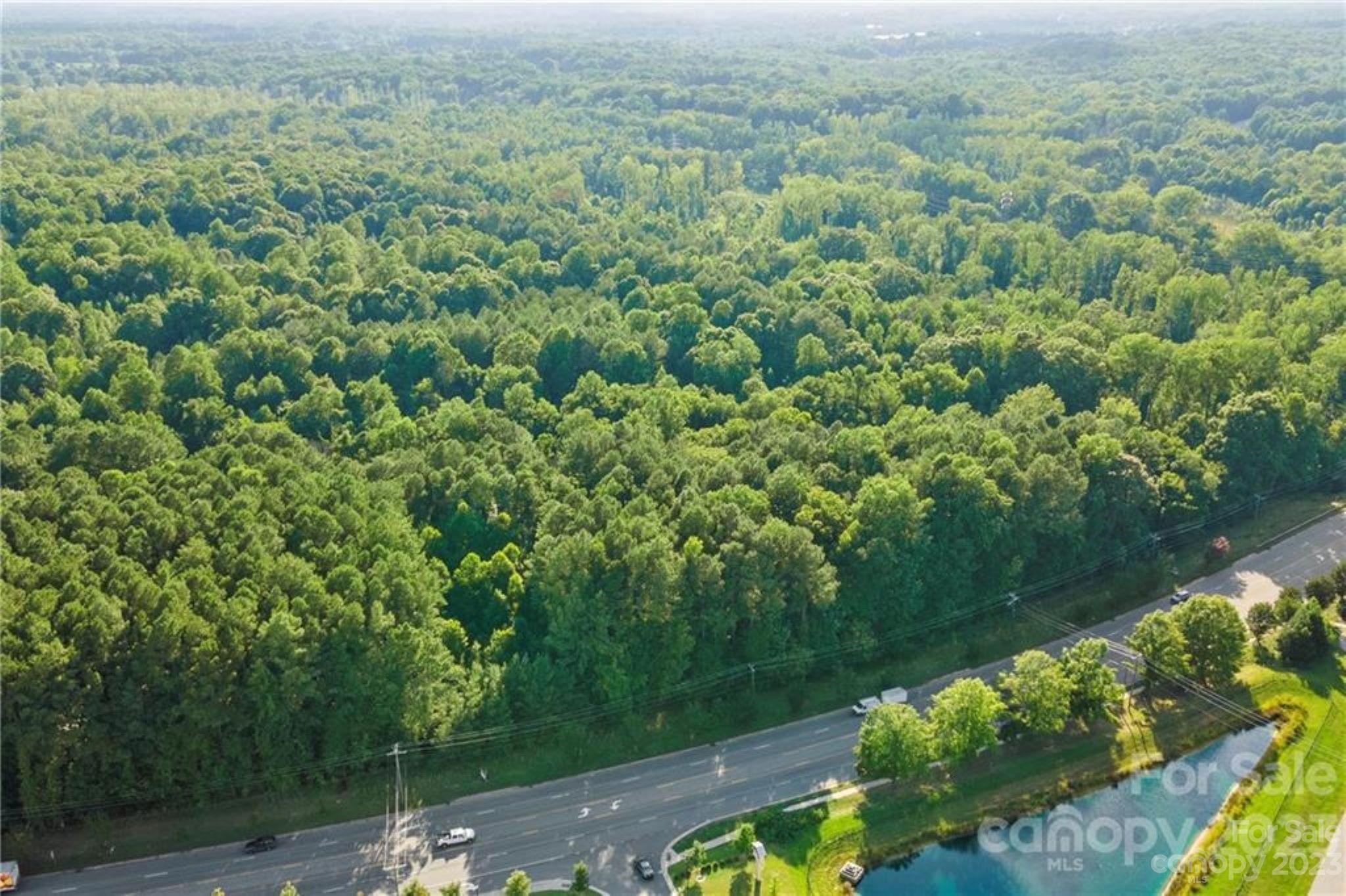1325 Jake Alexander Boulevard Property Photo 3