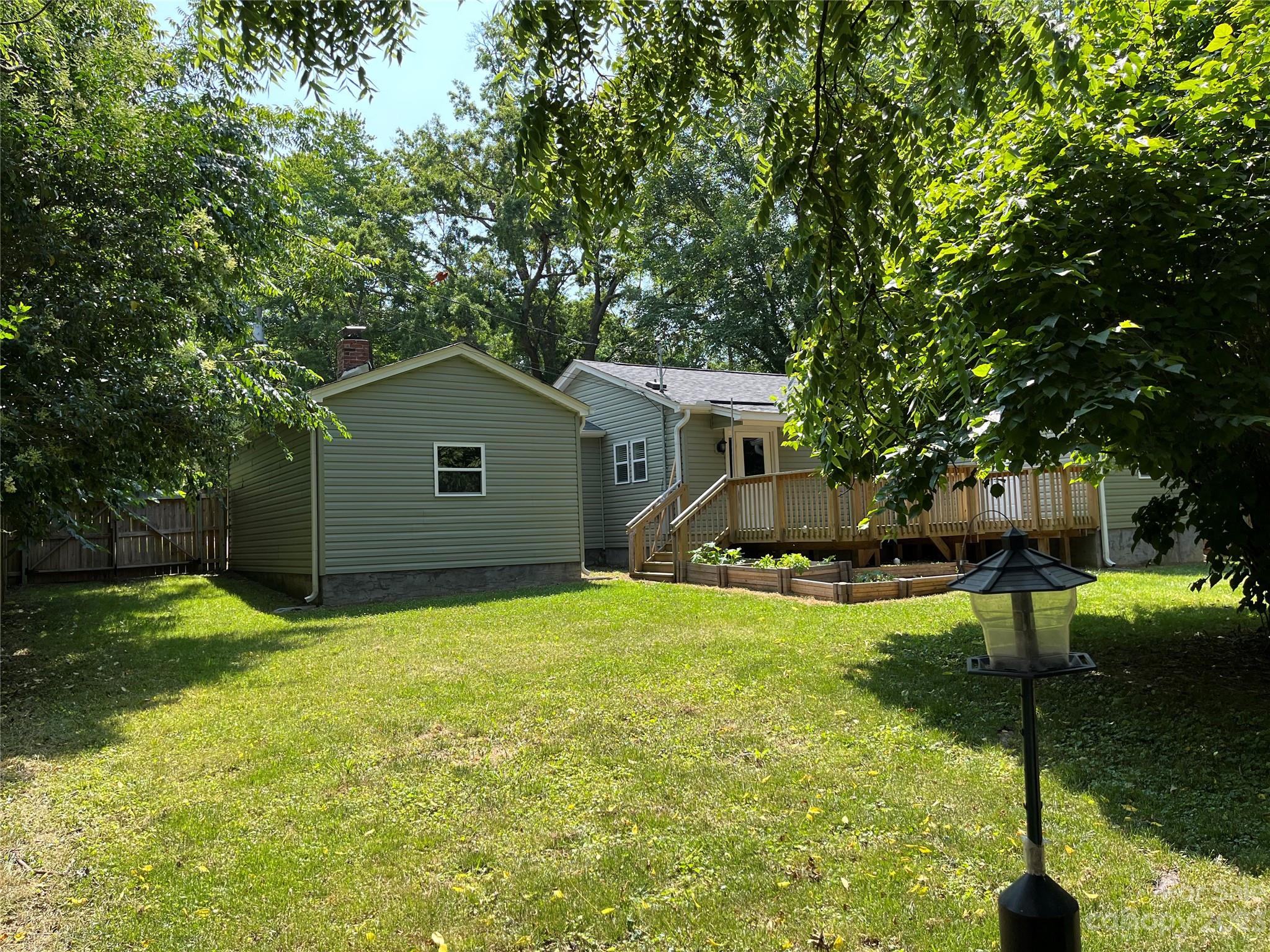 620 Central Avenue Property Photo 8