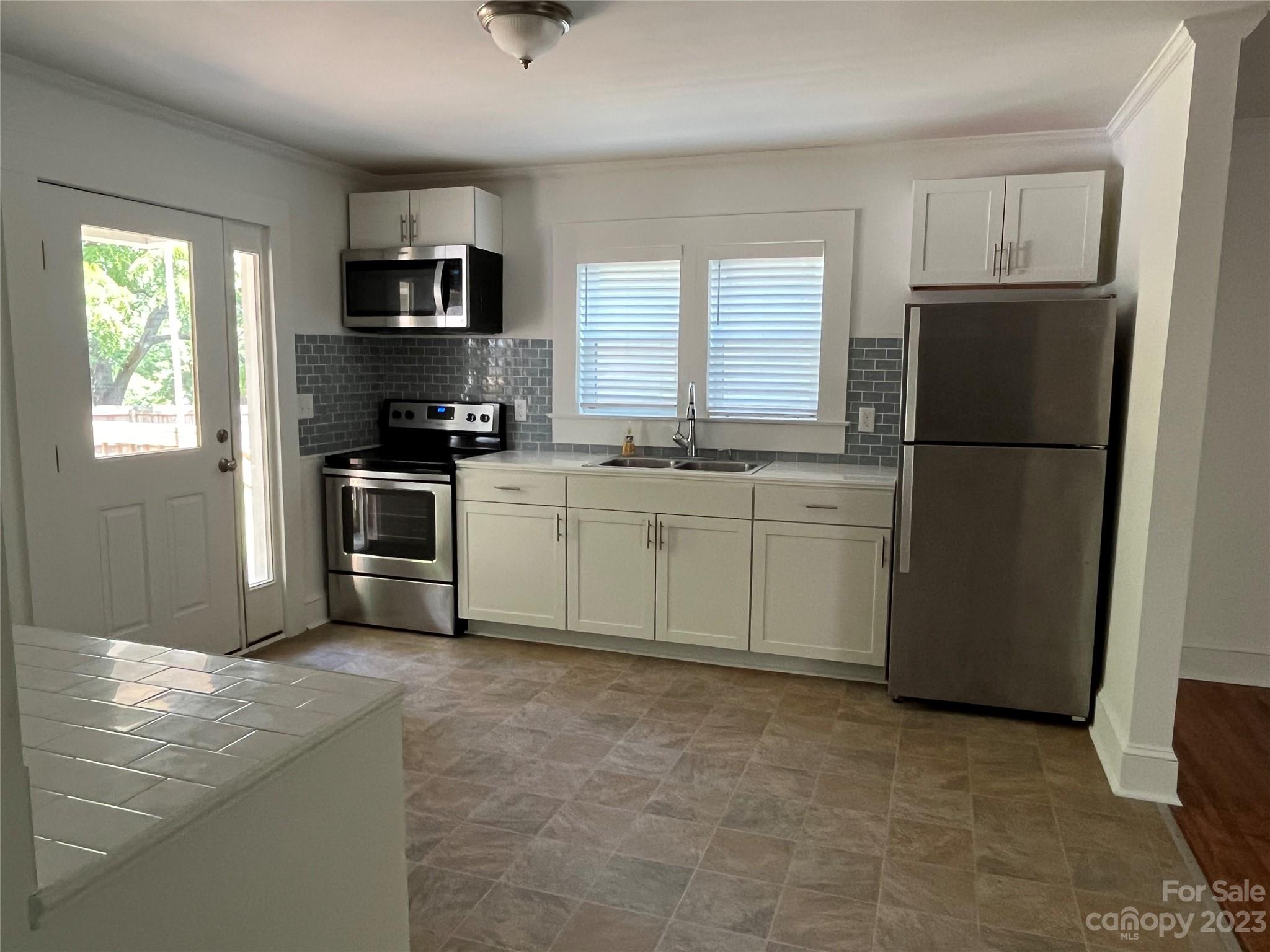 620 Central Avenue Property Photo 21