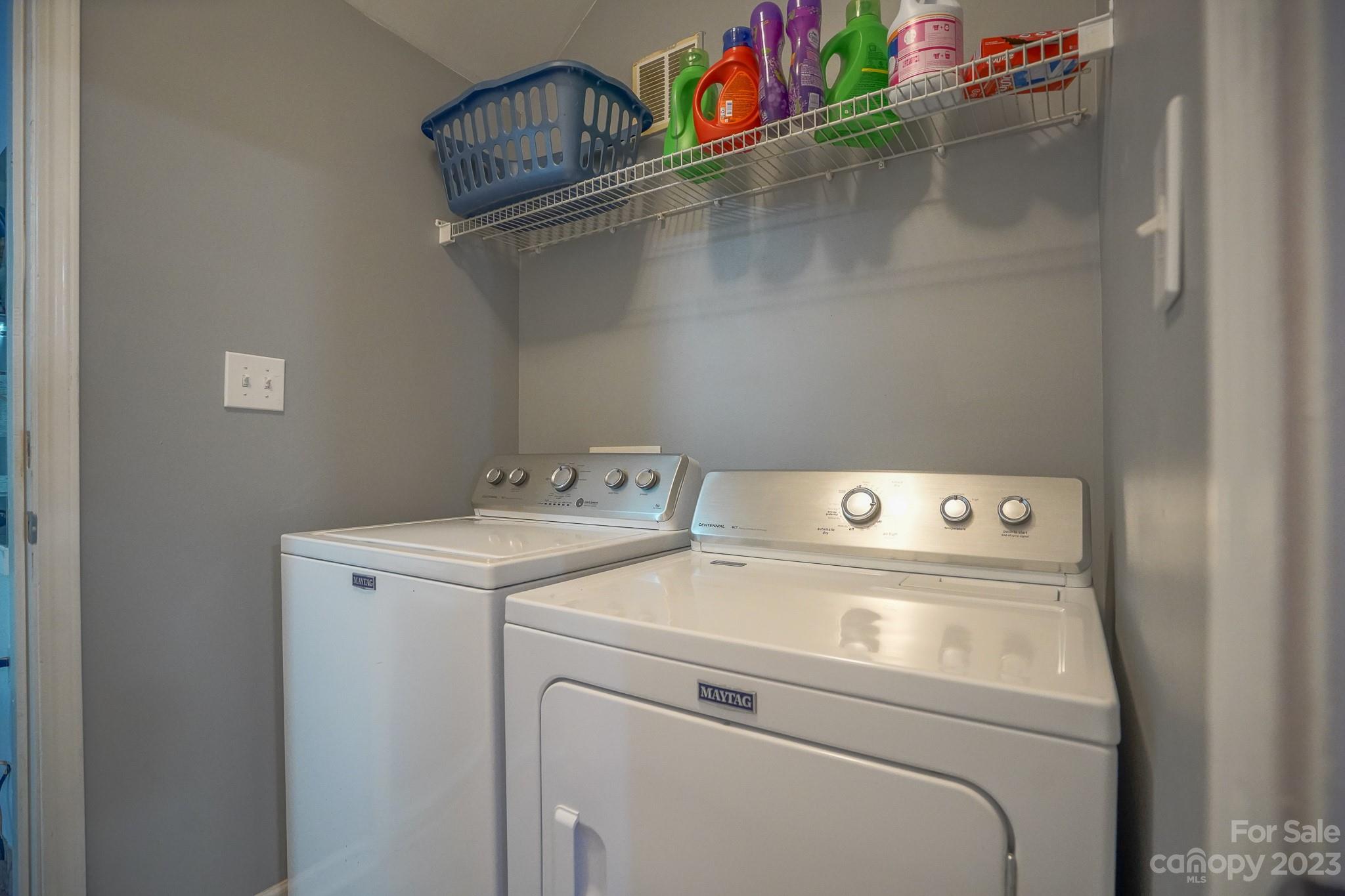 1008 Reigate Road Property Photo 4