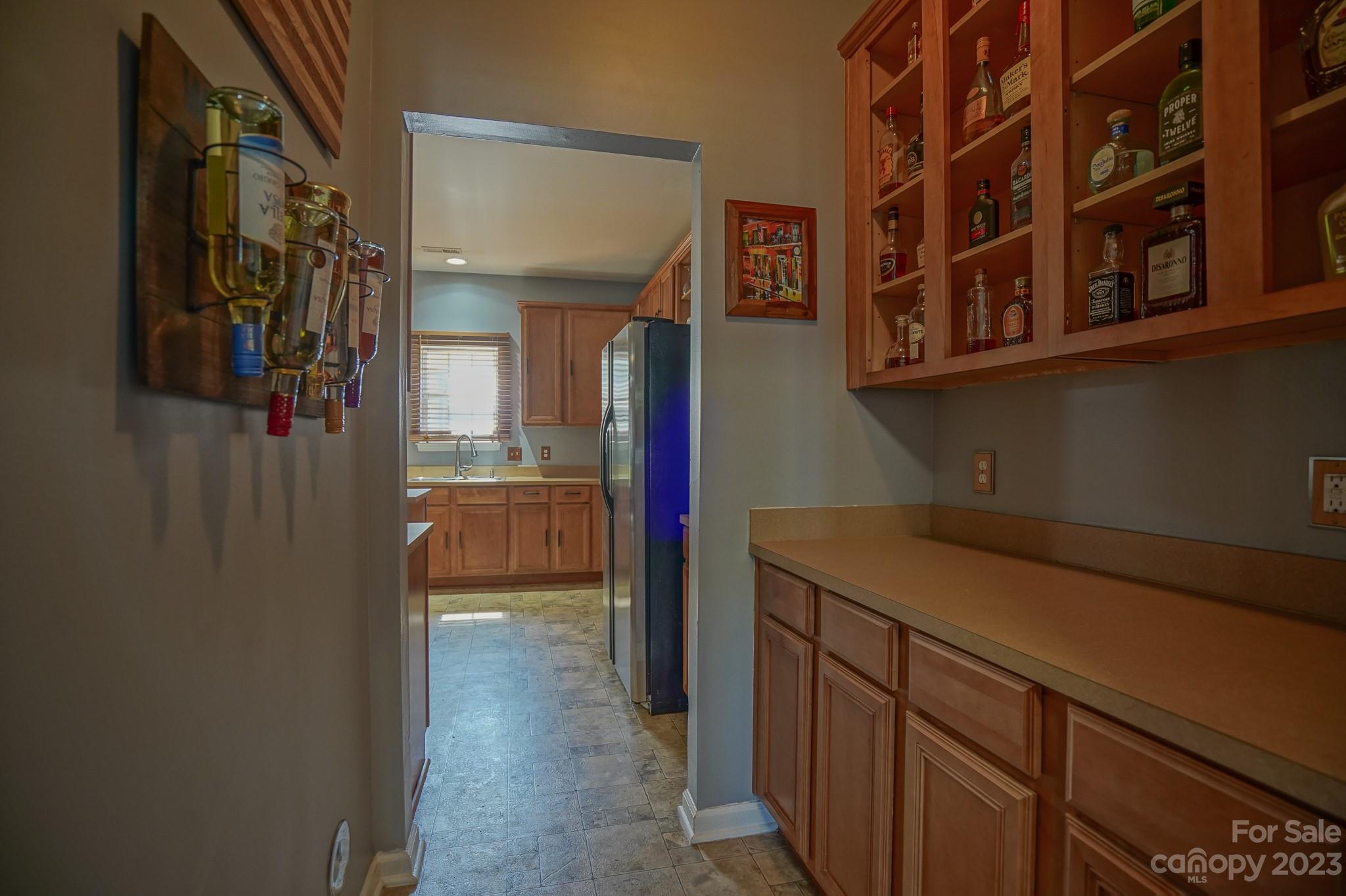 1008 Reigate Road Property Photo 20
